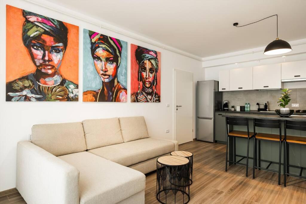 ApartBnb Twins 14B view 2