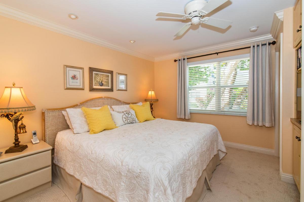 Cocoplum #3 Condo