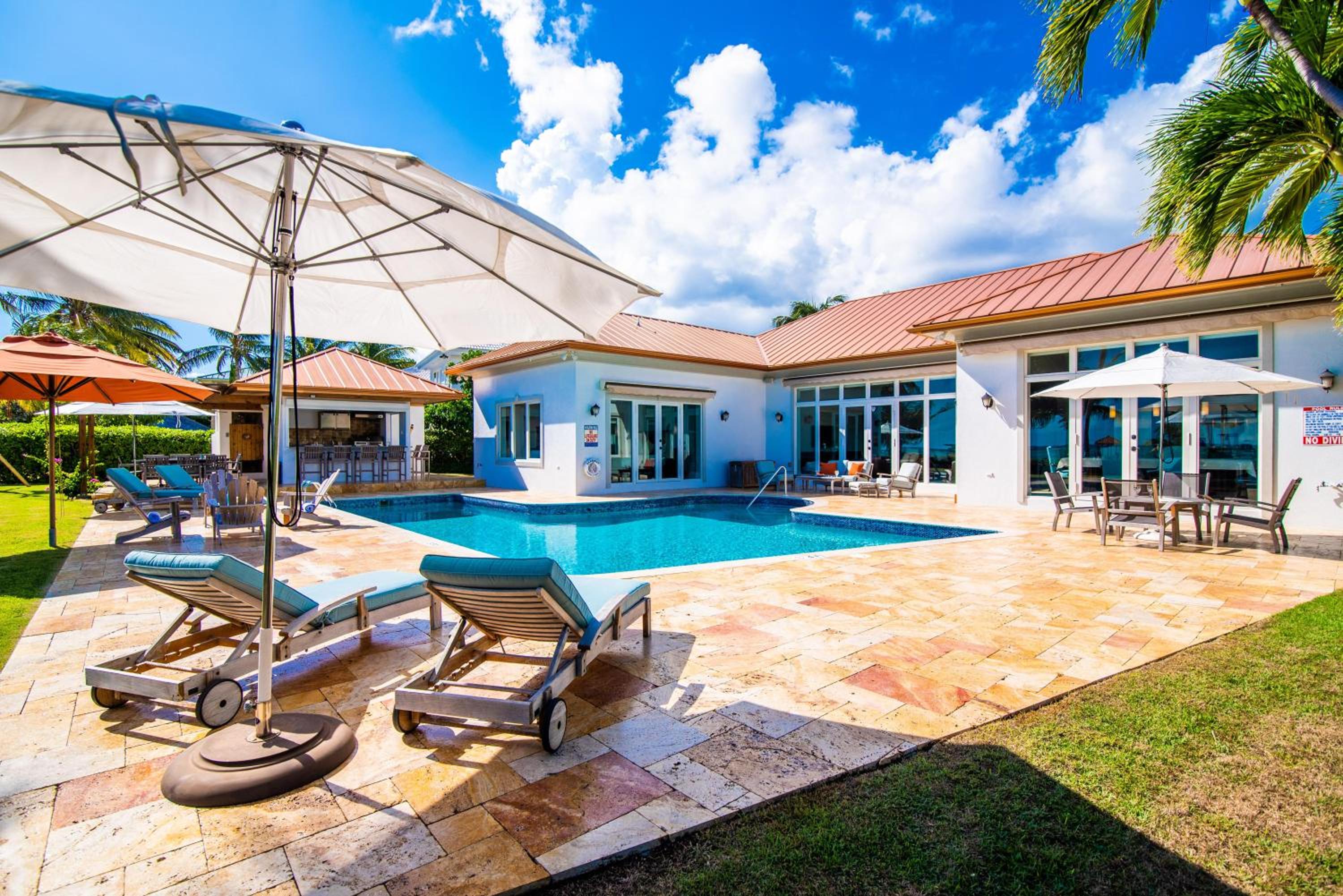 Faroway Luxury Villa
