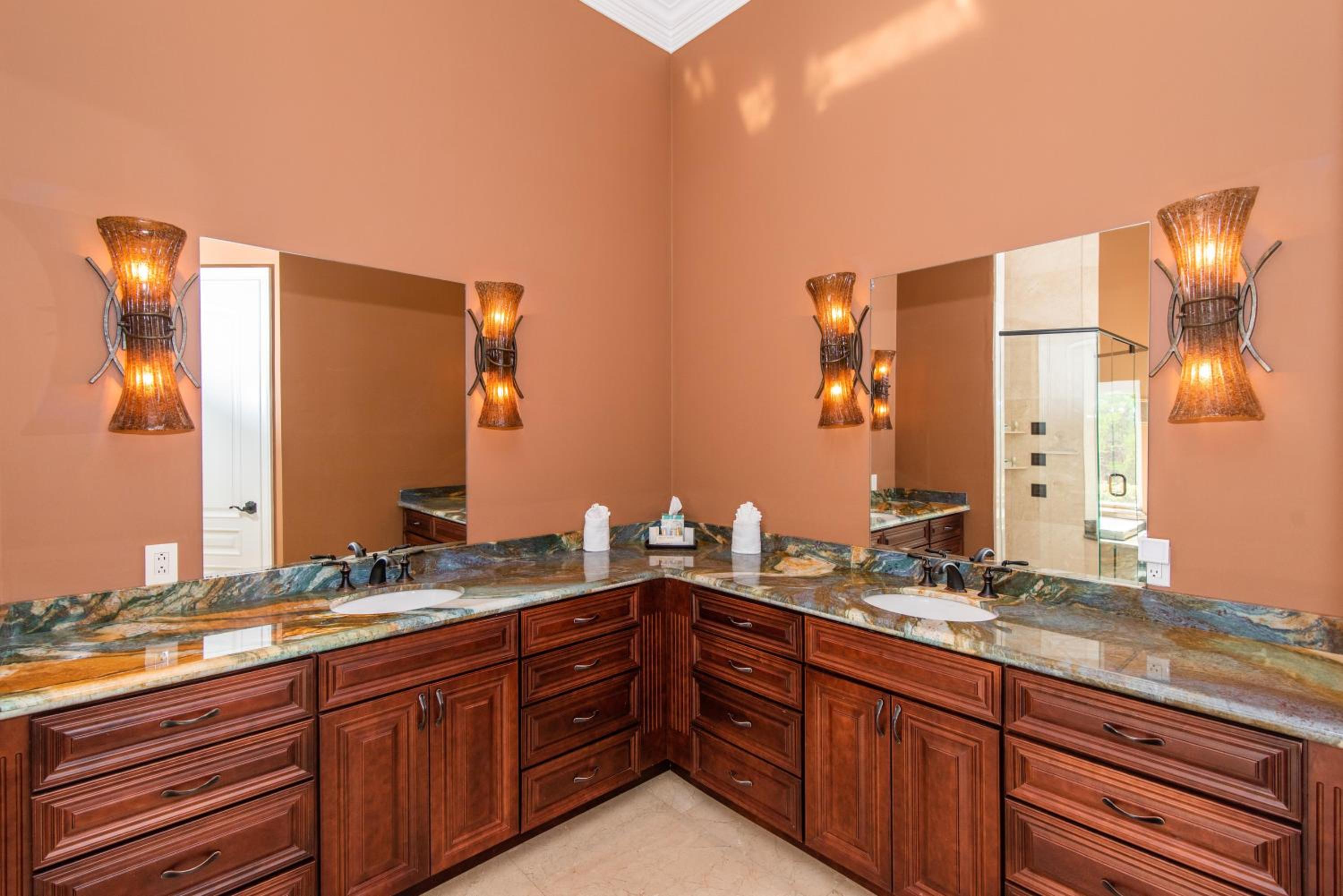 Faroway Luxury Villa