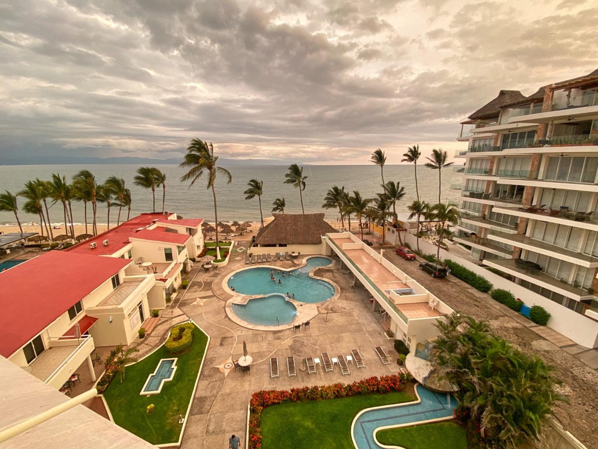 Costa Dorada - Beachfront Penthouse in Bucerias Golden Zone