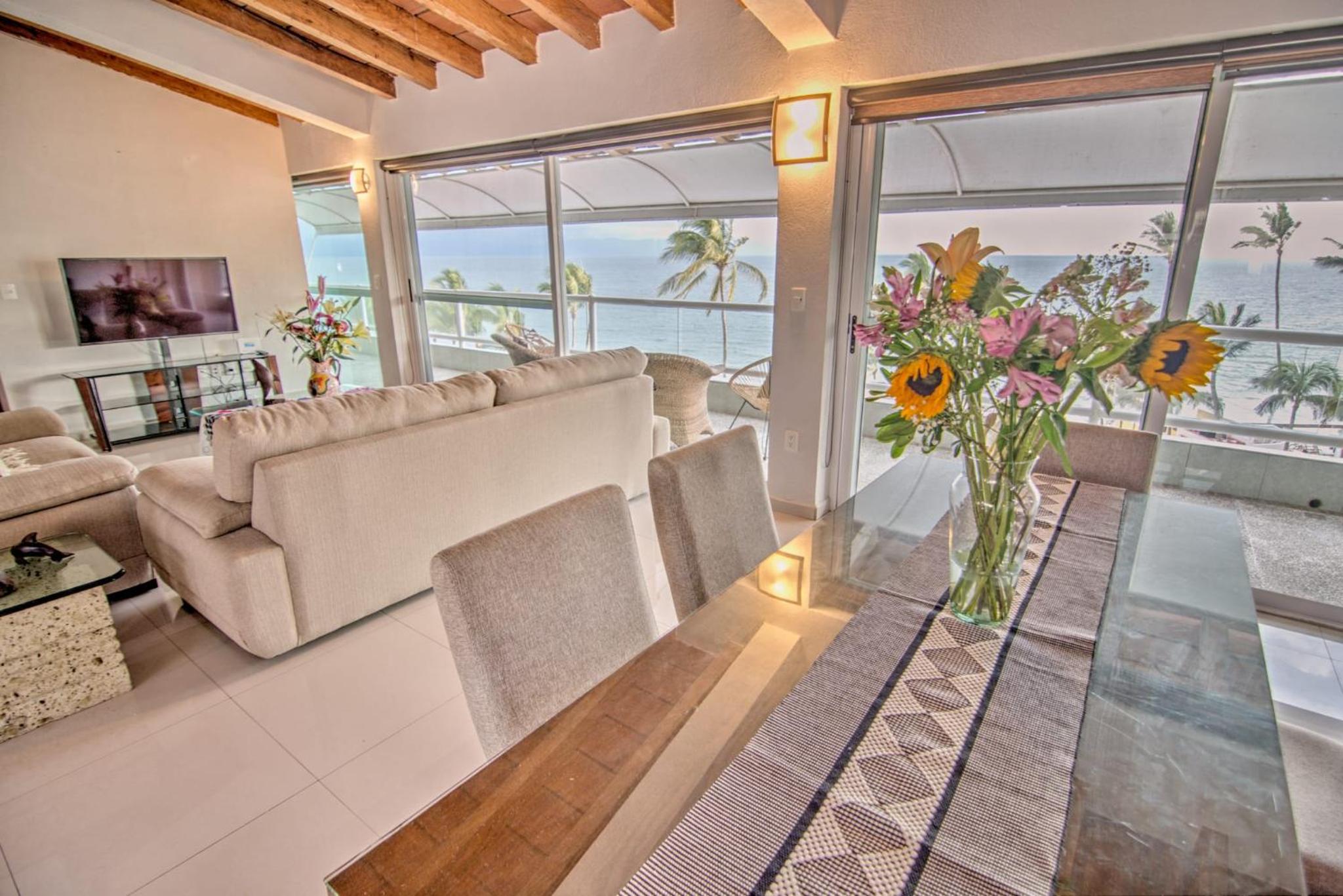 Costa Dorada - Beachfront Penthouse in Bucerias Golden Zone