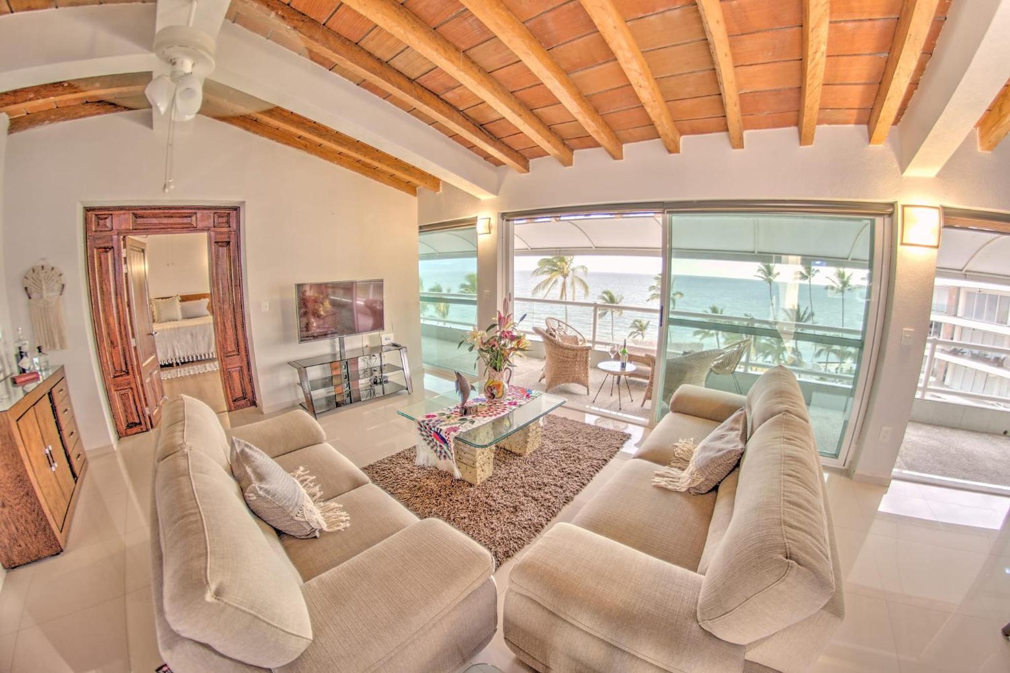 Costa Dorada - Beachfront Penthouse in Bucerias Golden Zone