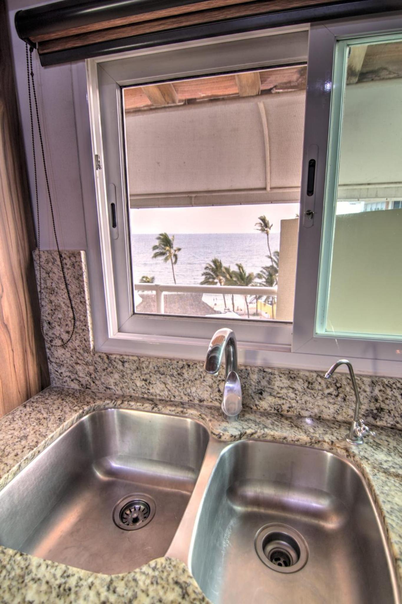 Costa Dorada - Beachfront Penthouse in Bucerias Golden Zone