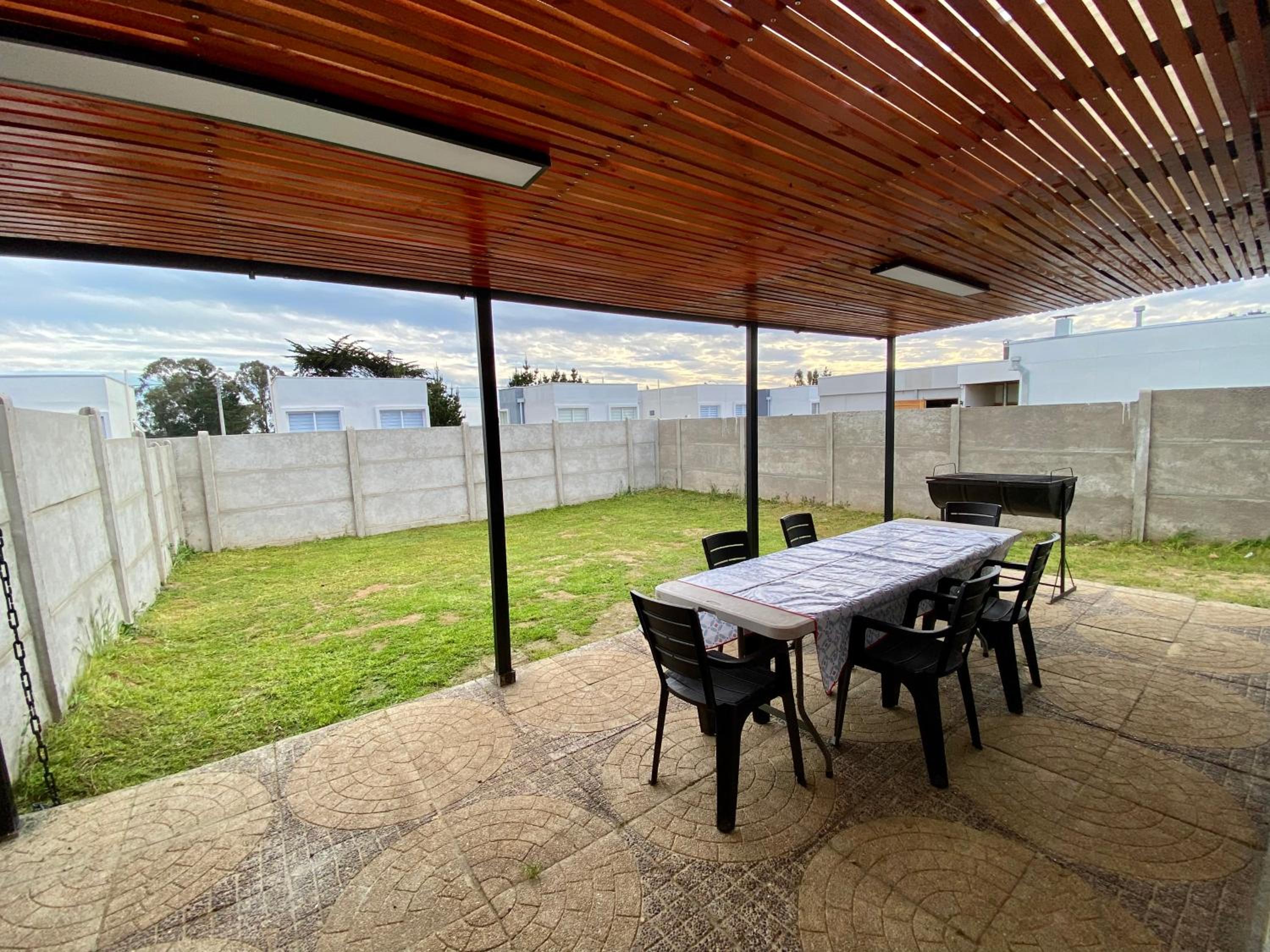 Hermosa Casa El Tabo nueva en condominio
