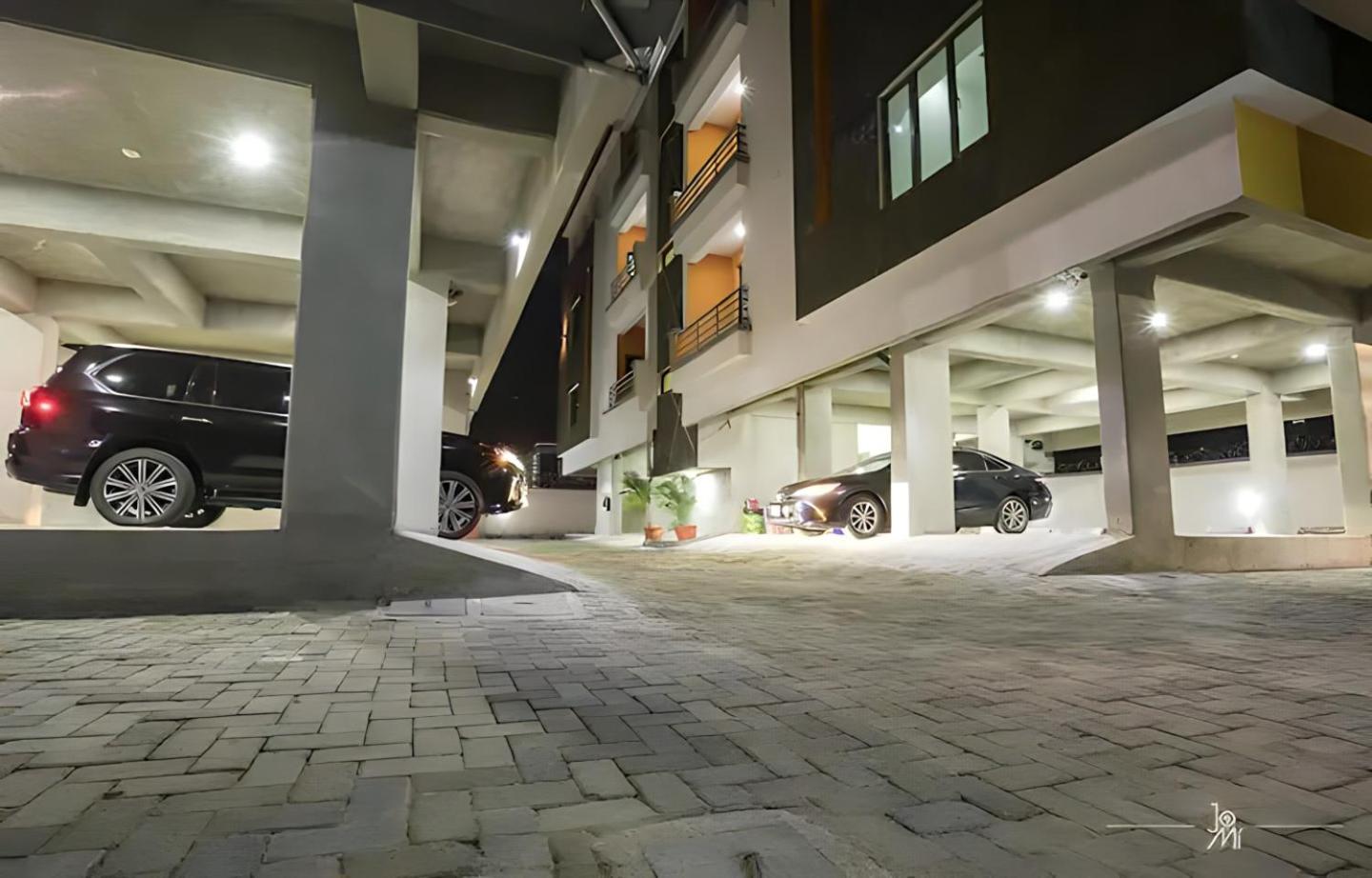 Picturesque 3-bedroom Apartment in Yaba