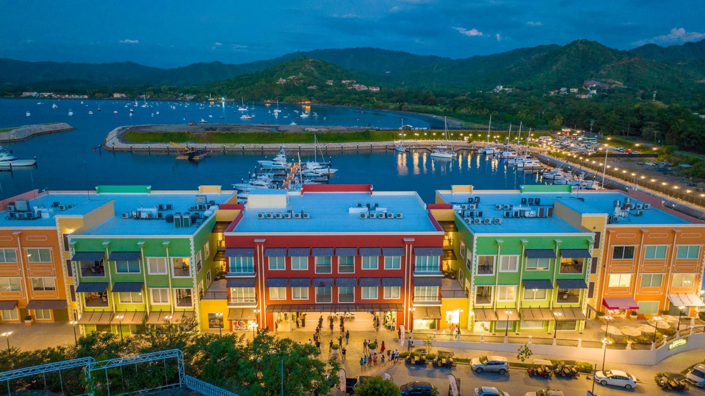 Marina Flamingo