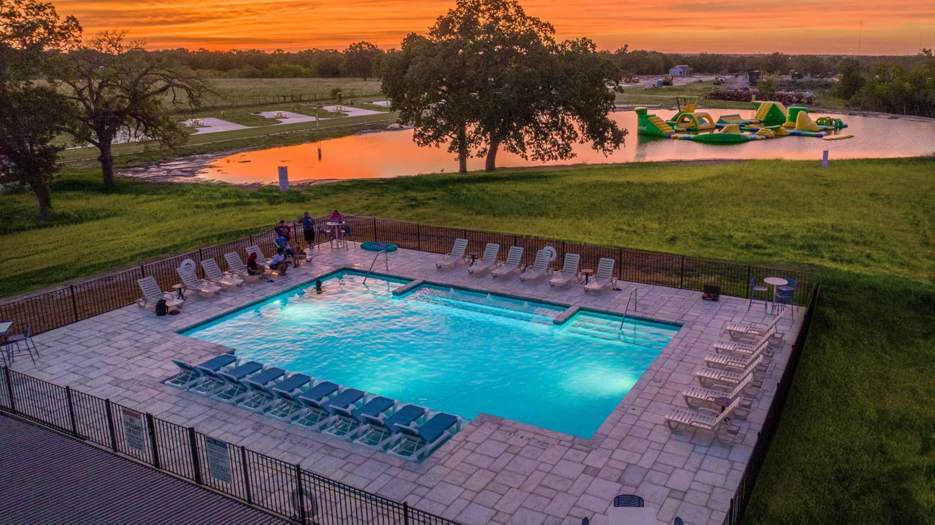 Great Escapes RV Resort Bryan College Station view 4