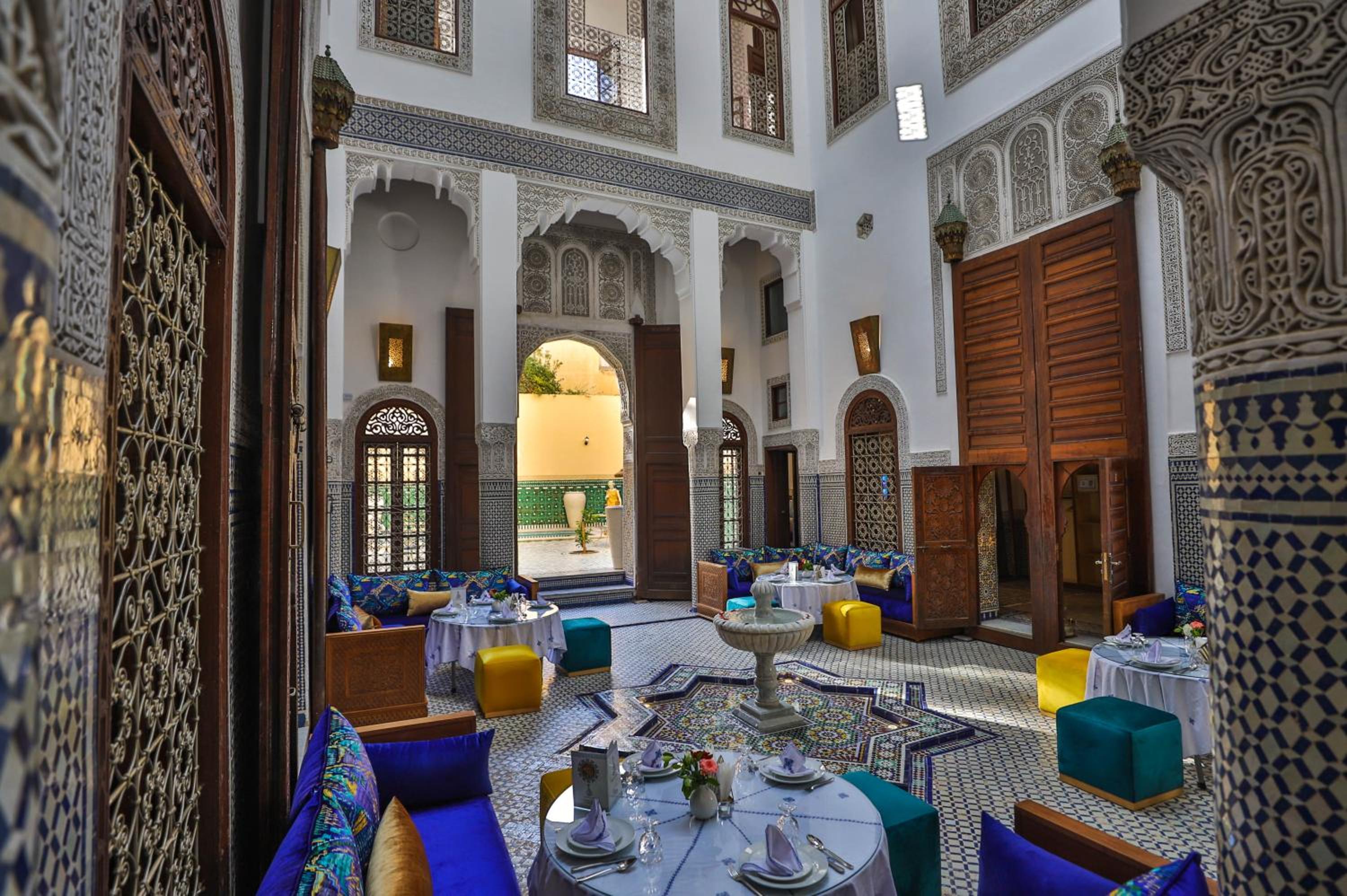 dining