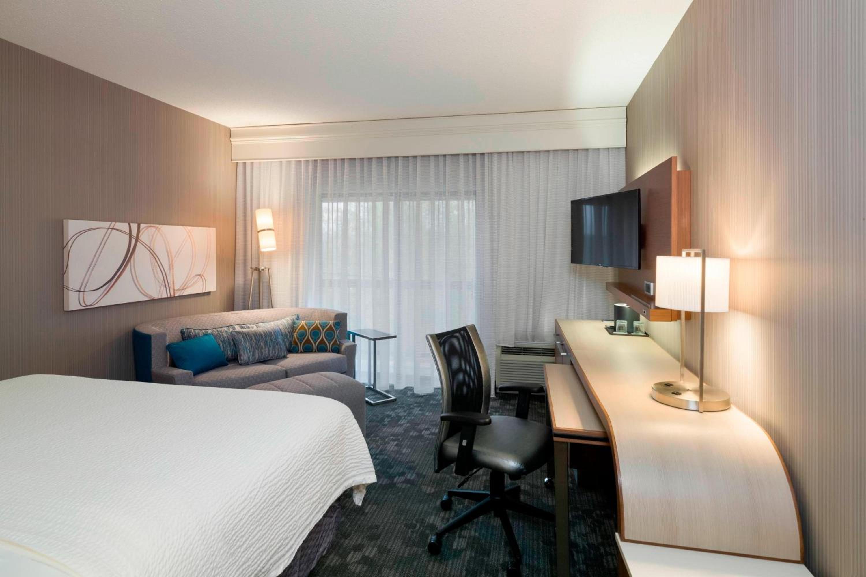 Courtyard by Marriott Scranton Montage Mountain - Property Image 38