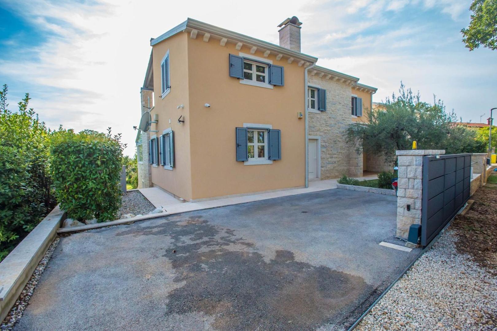 Villa Nikolina