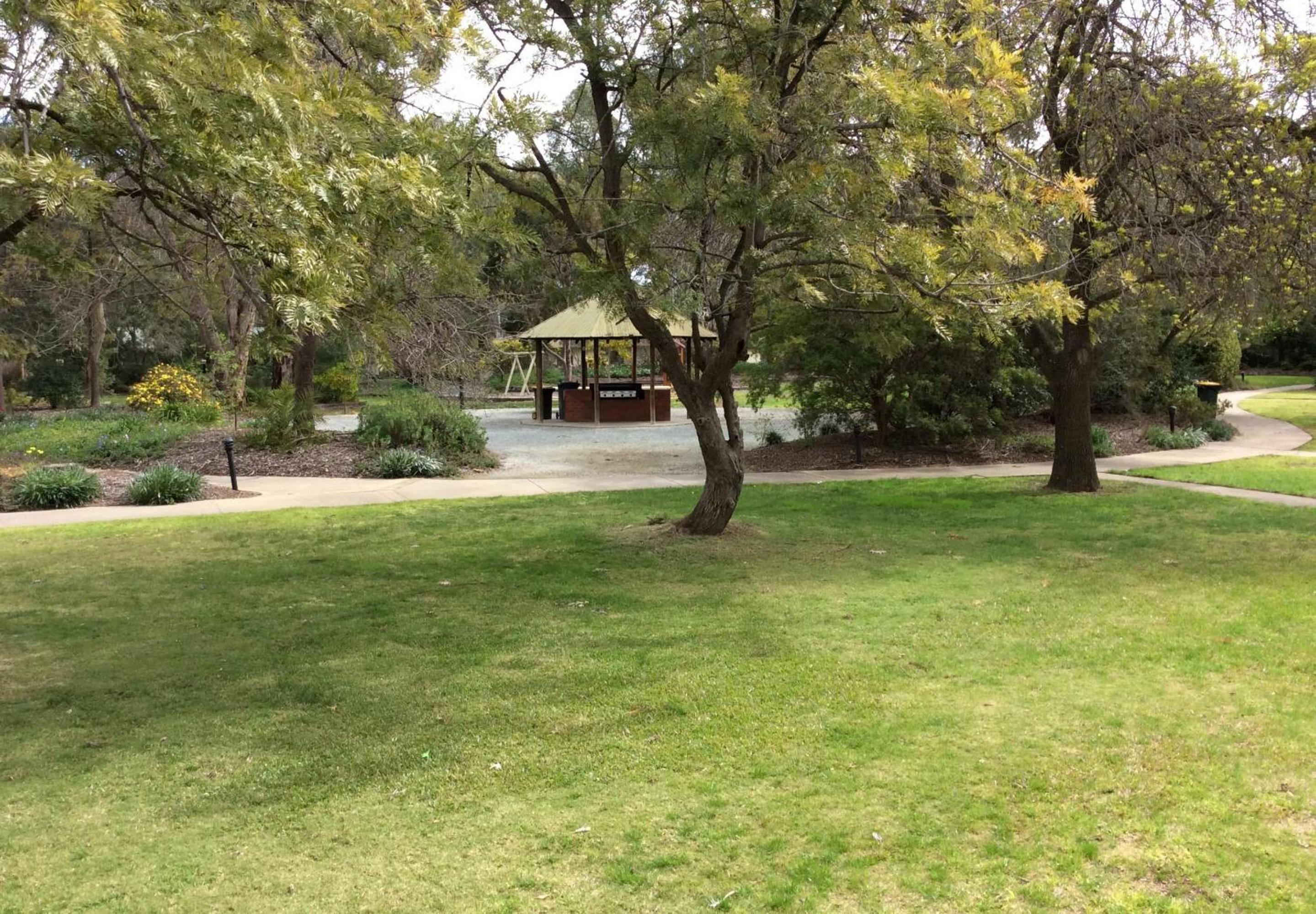 Winbi River Resort Holiday Rentals
