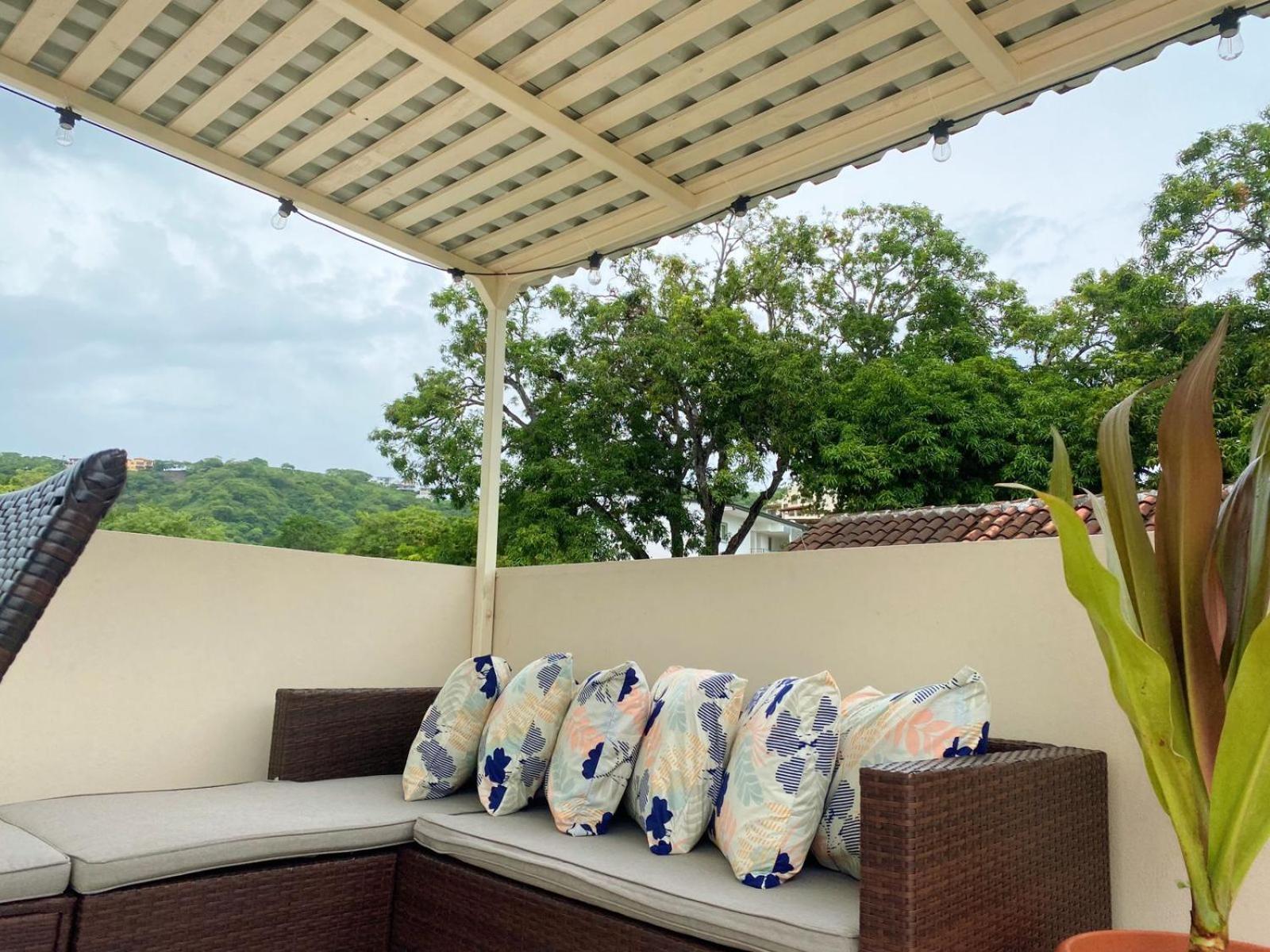 Charming condo with a rooftop, across beach