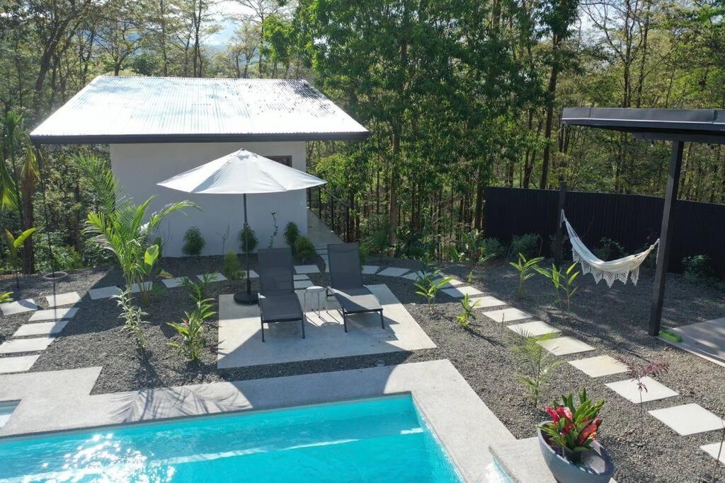 Sharma Costa Rica- Mimosa Casita