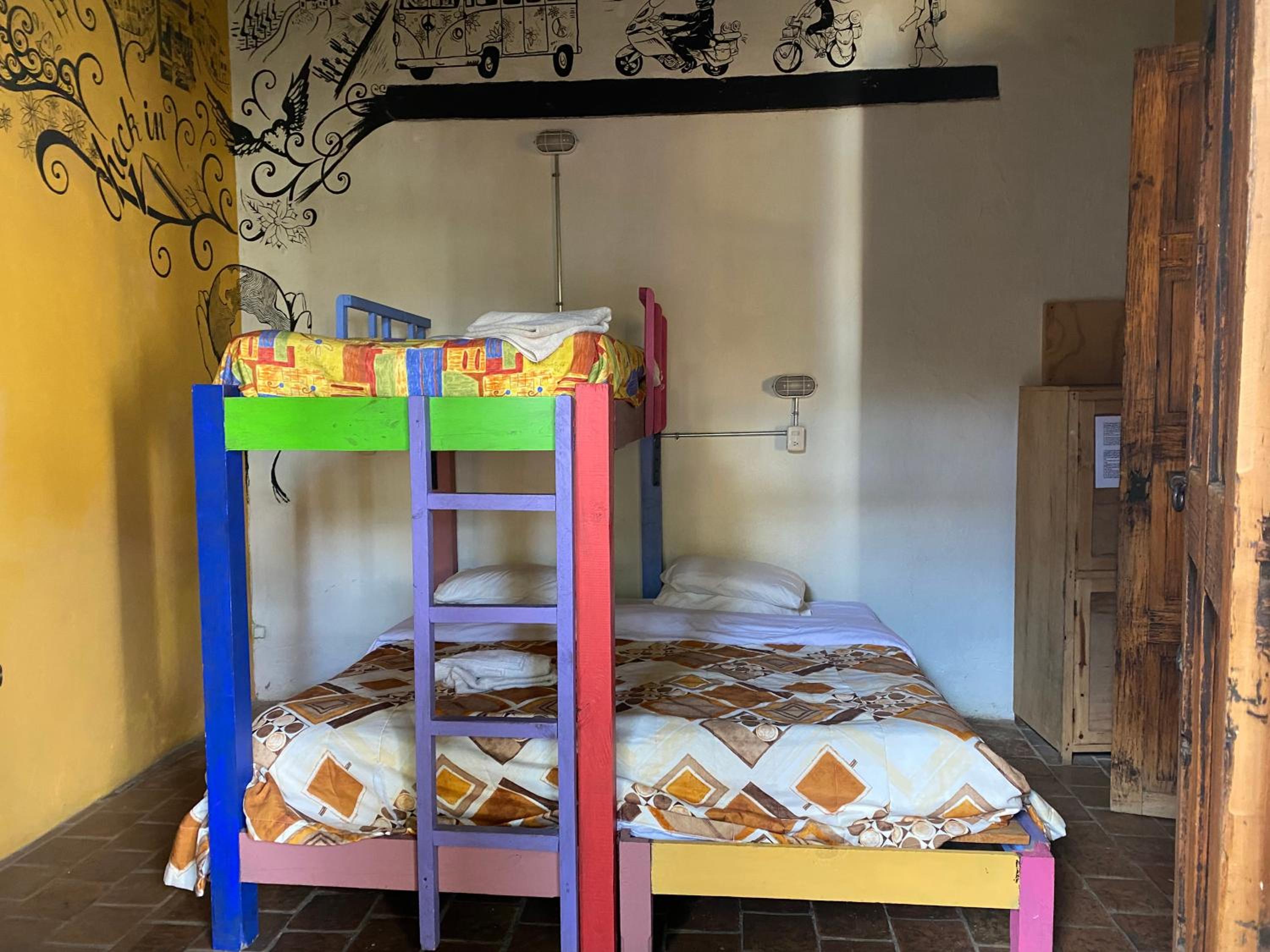Rossco Hostel & Hotel