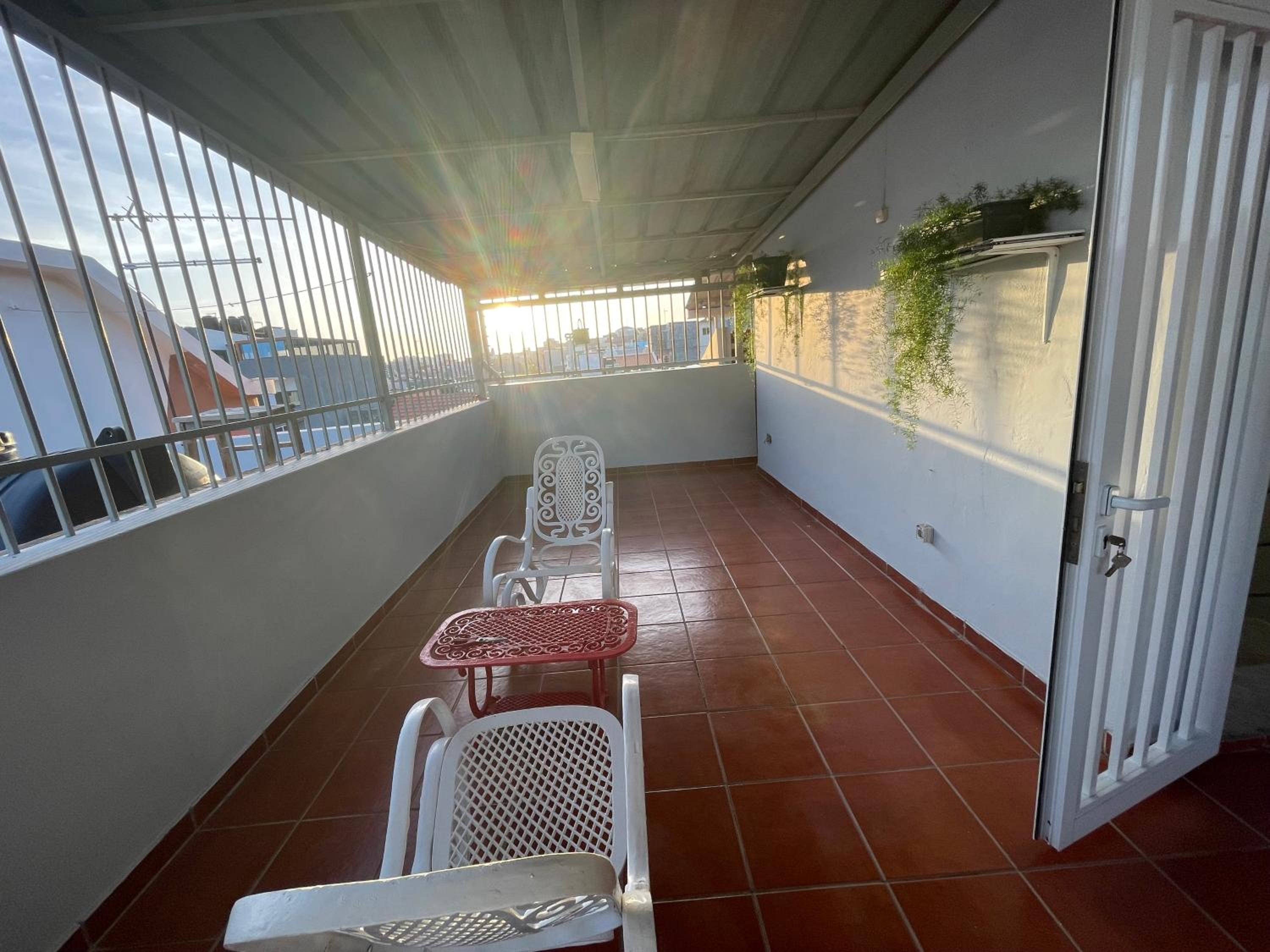 Isa House - Private Rooms in a Shared Duplex