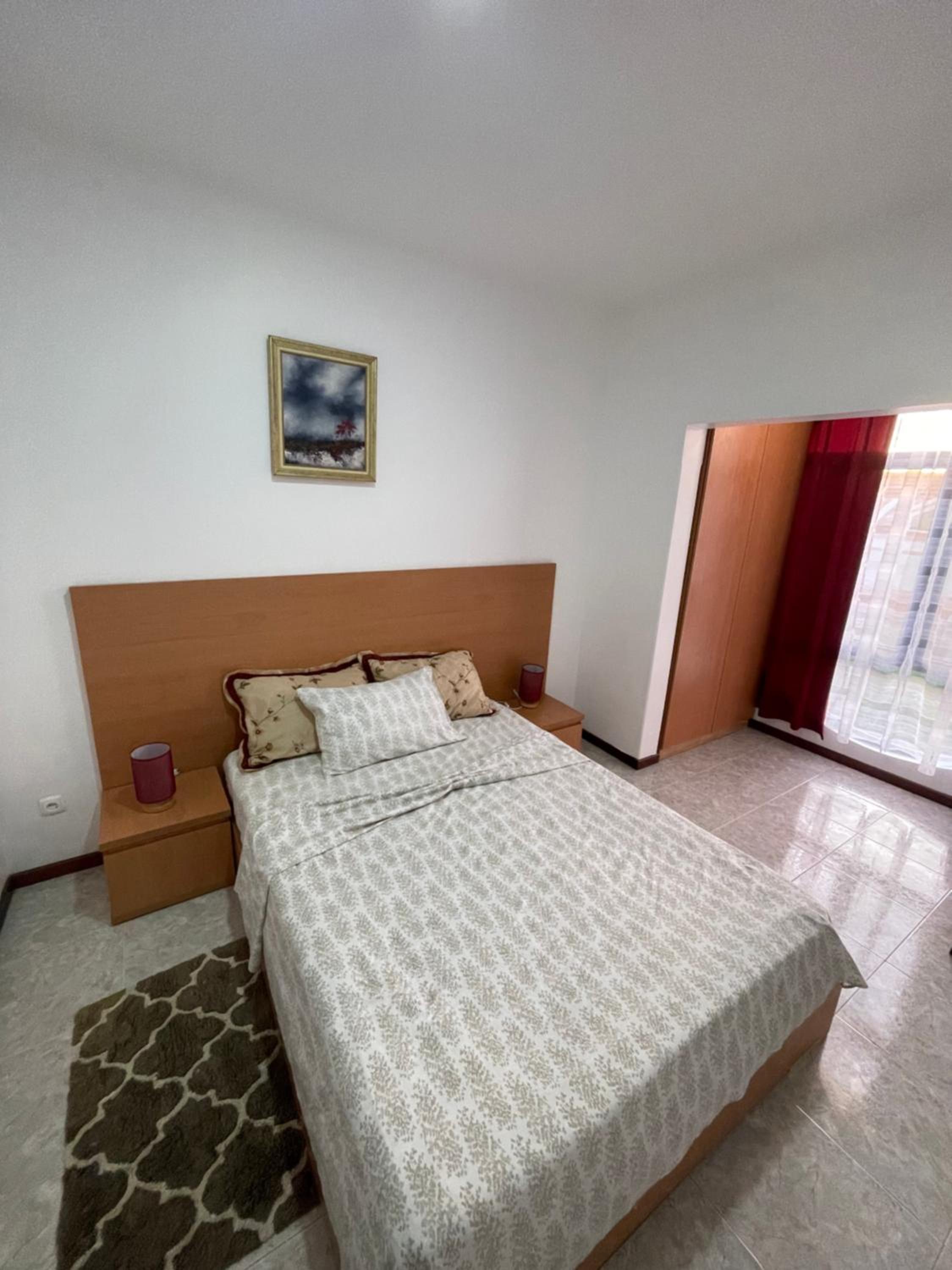 Isa House - Private Rooms in a Shared Duplex
