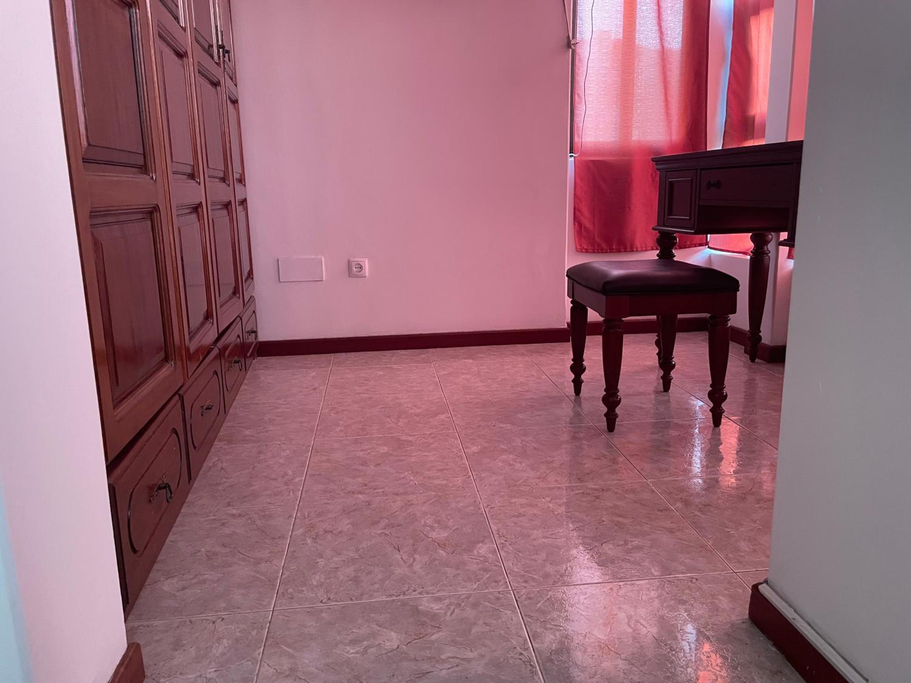 Isa House - Private Rooms in a Shared Duplex