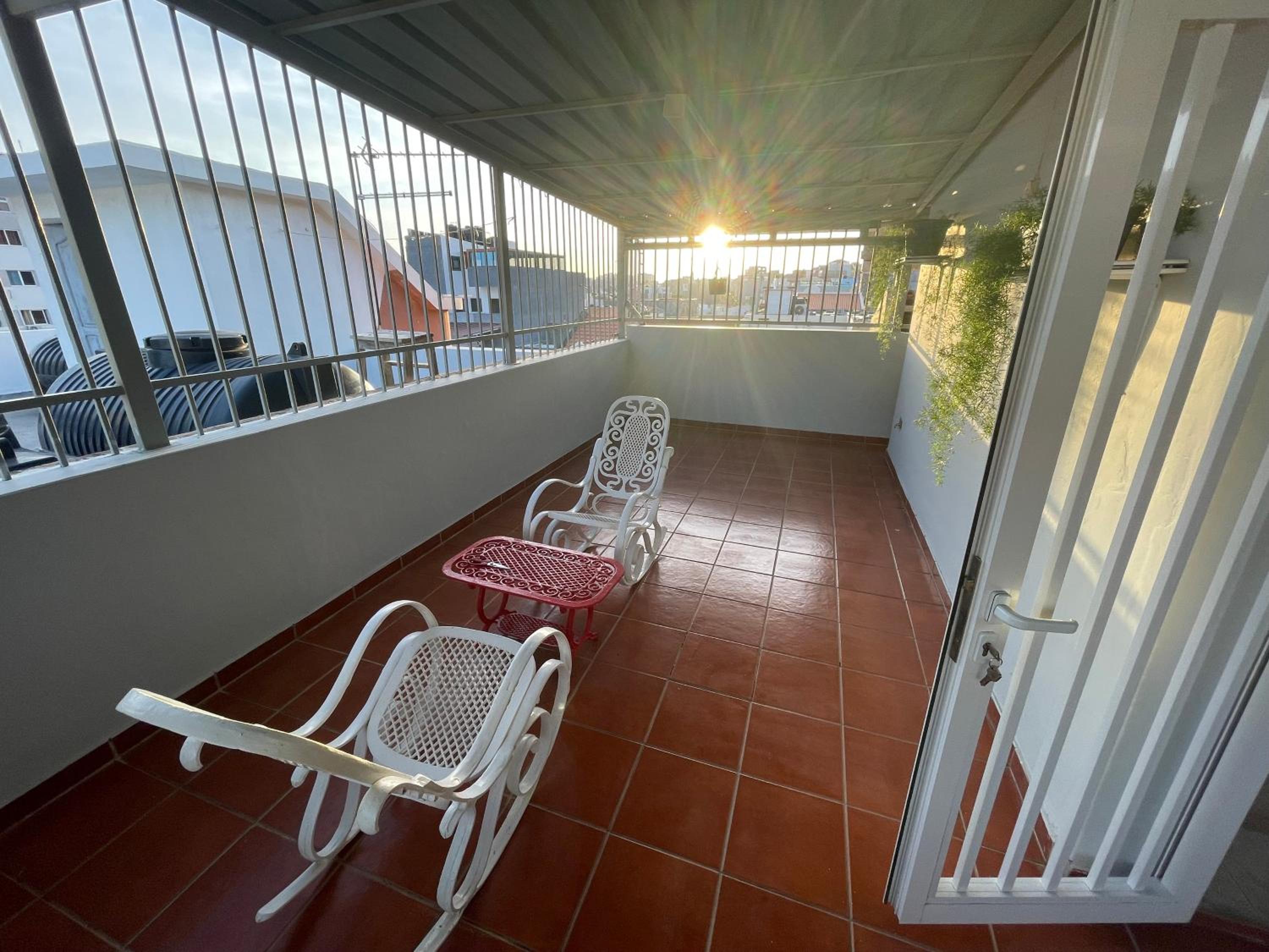 Isa House - Private Rooms in a Shared Duplex