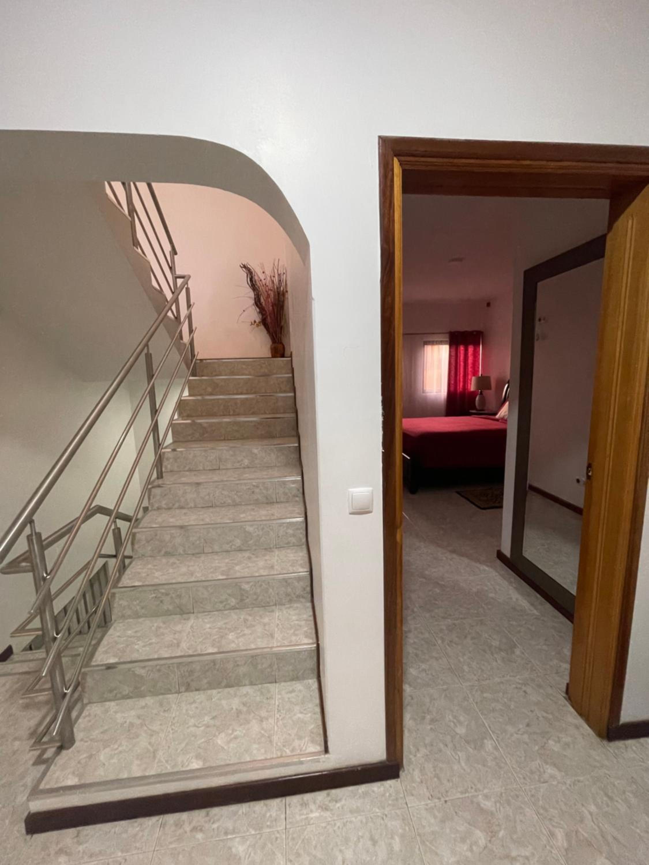 Isa House - Private Rooms in a Shared Duplex