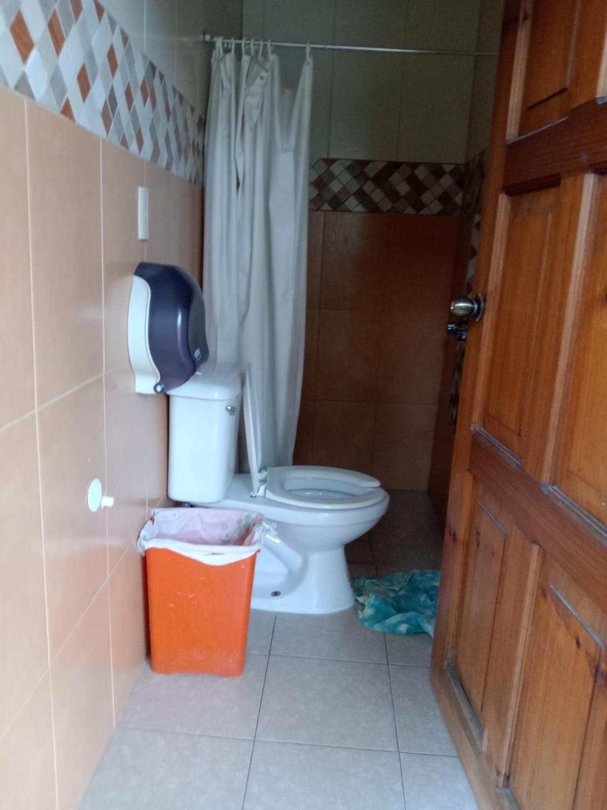Rossco Hostel & Hotel