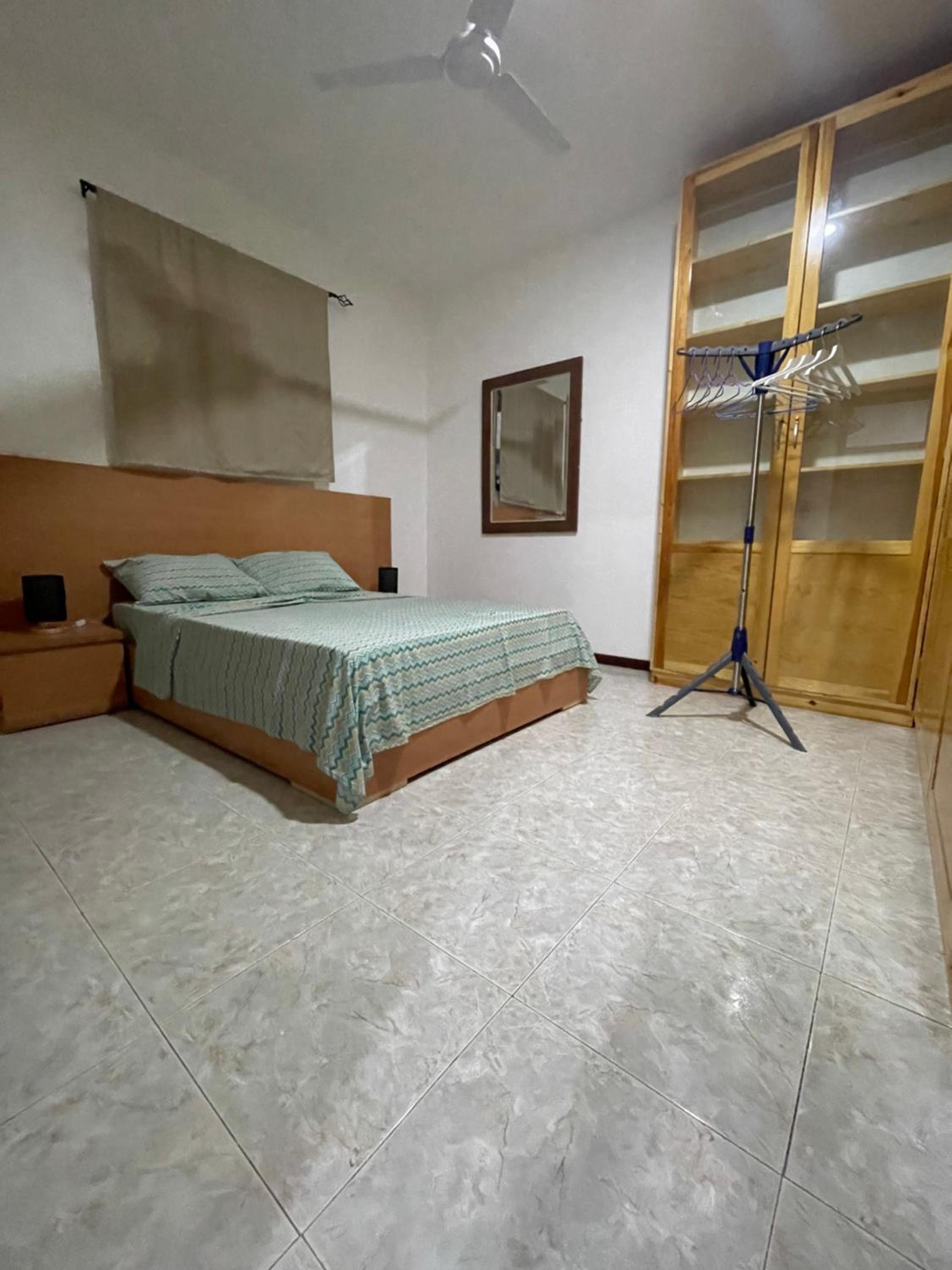 Isa House - Private Rooms in a Shared Duplex