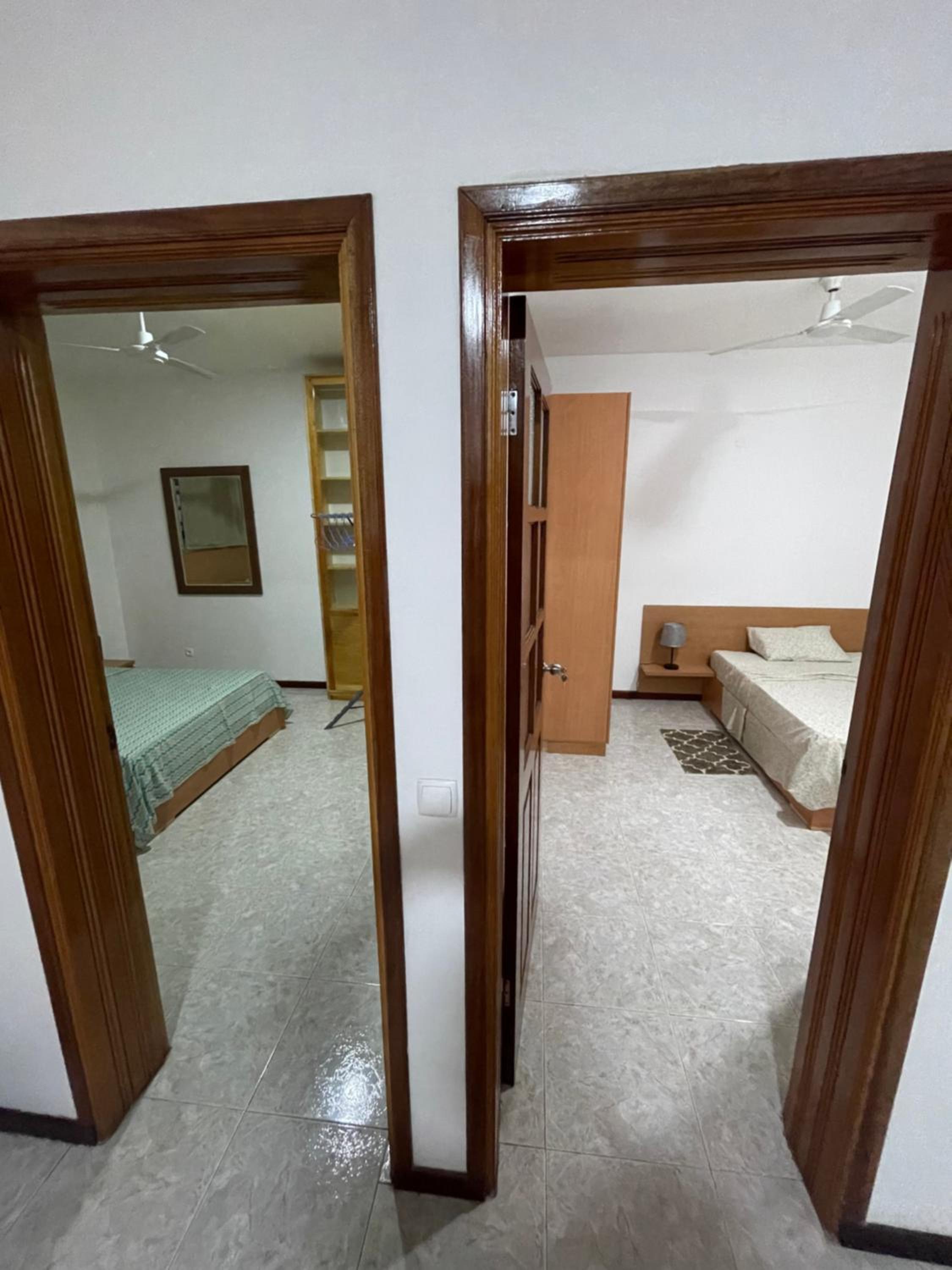 Isa House - Private Rooms in a Shared Duplex