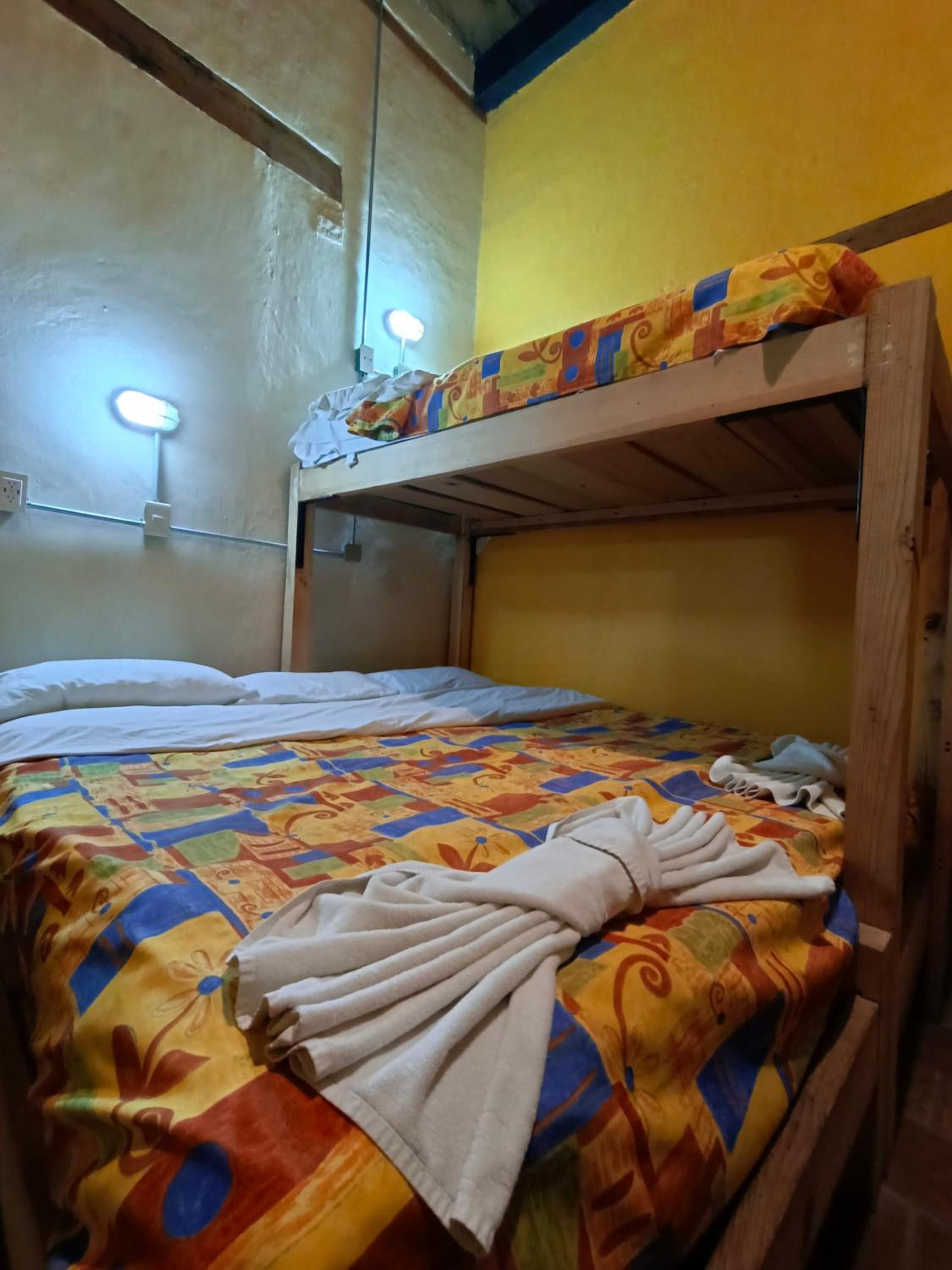Rossco Hostel & Hotel