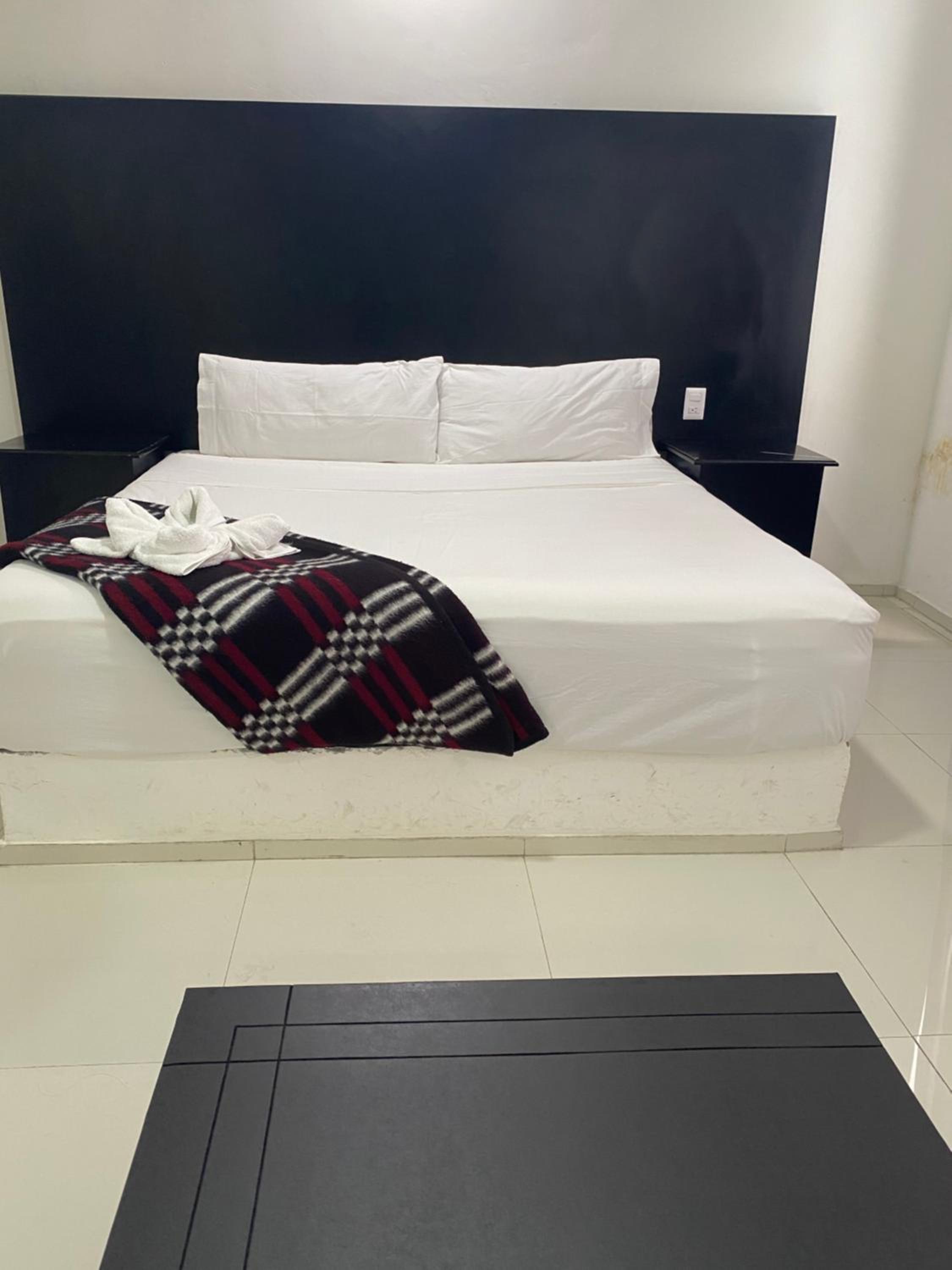 Tokyo Motel view 5