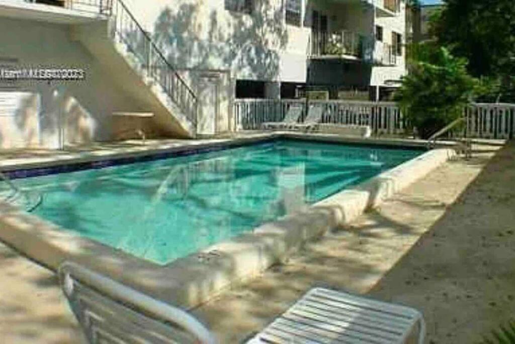 Lovely 2/2 condo in Miami shores