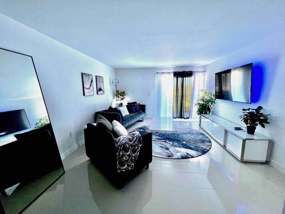 Lovely 2/2 condo in Miami shores