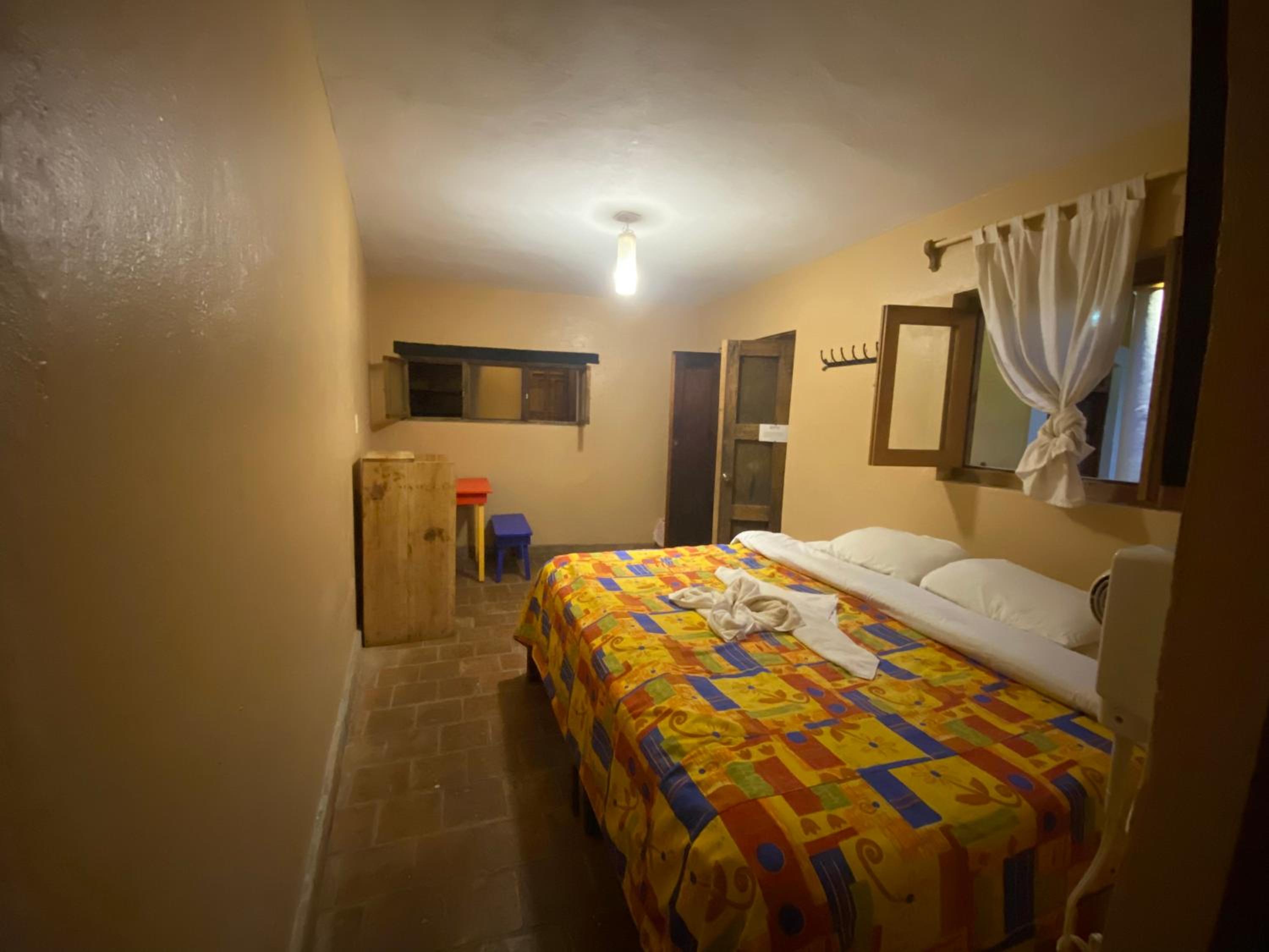 Rossco Hostel & Hotel
