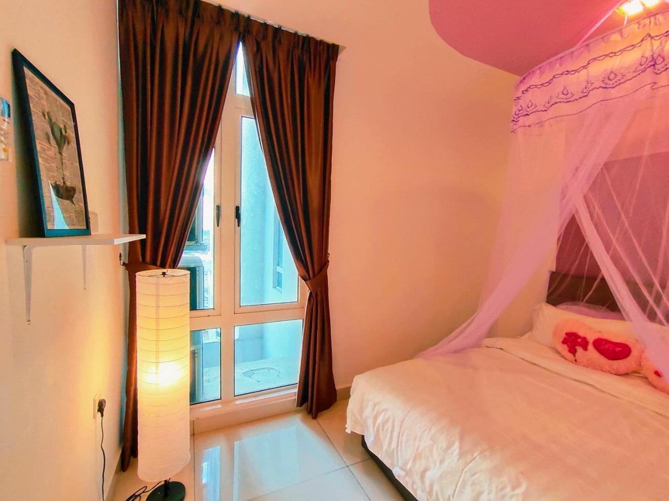 KSL City Mall D'Esplanade Apt 10min to CIQ, near to Legoland