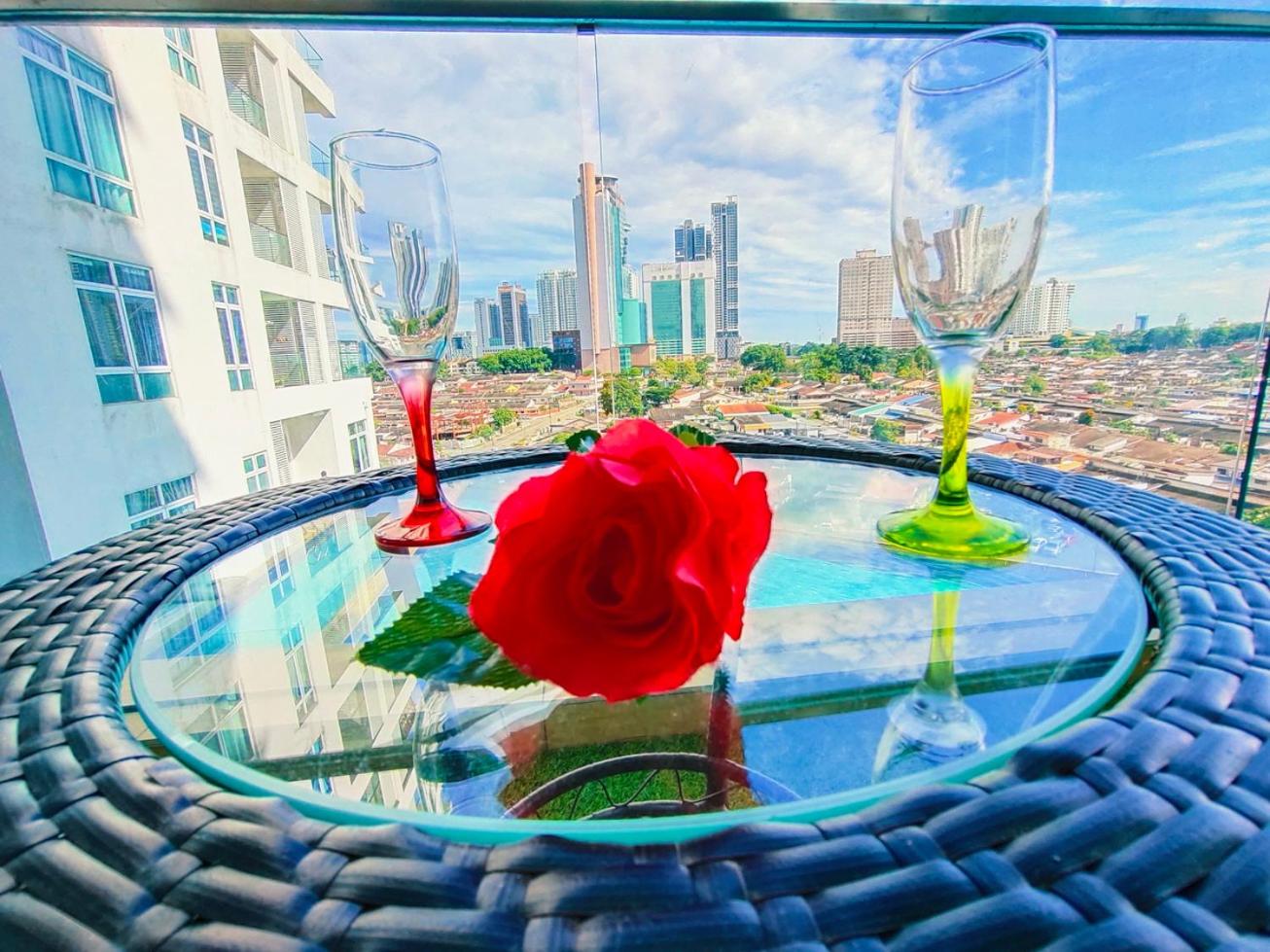KSL City Mall D'Esplanade Apt 10min to CIQ, near to Legoland