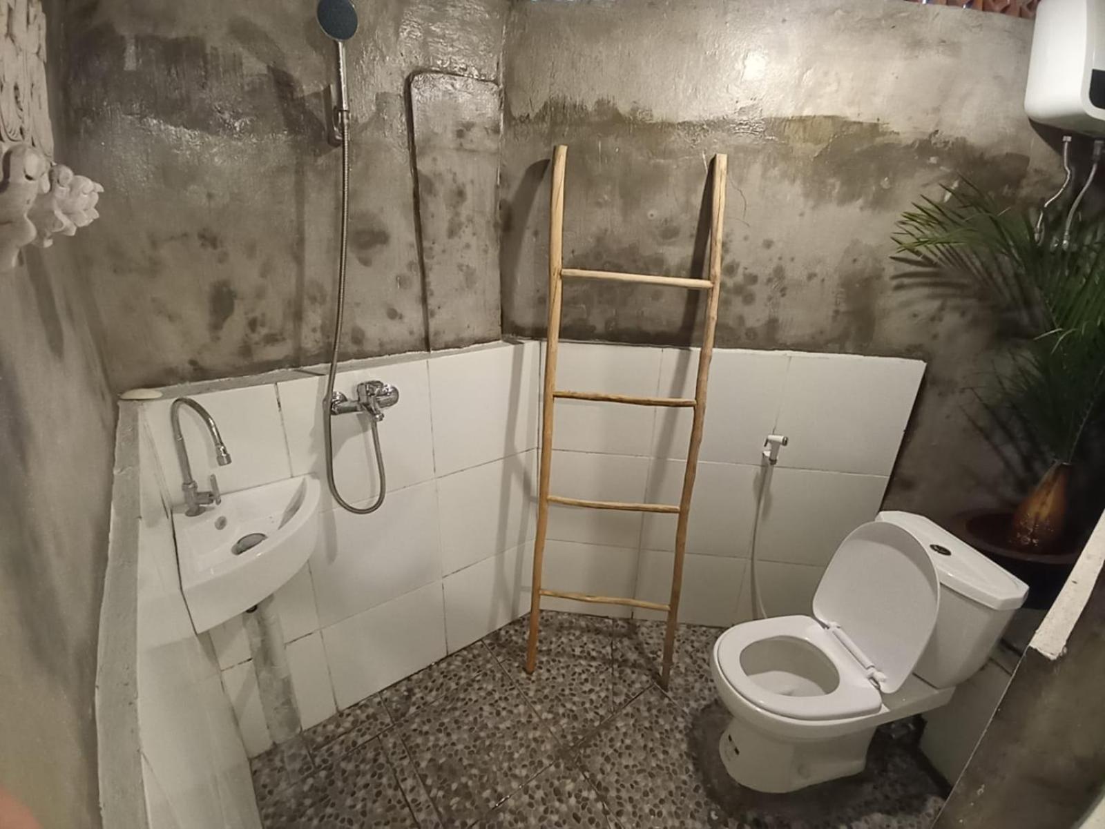 Classic Local House Grenceng