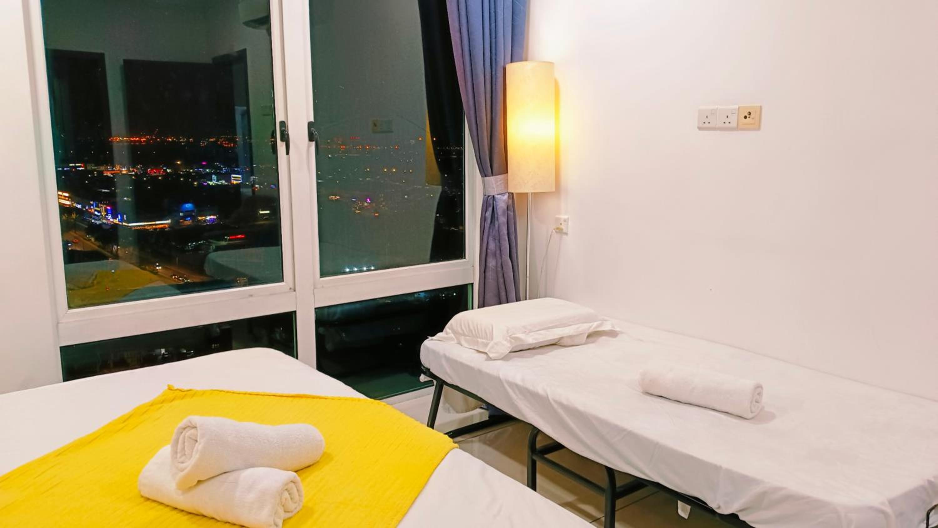 KSL City Mall D'Esplanade Apt 10min to CIQ, near to Legoland