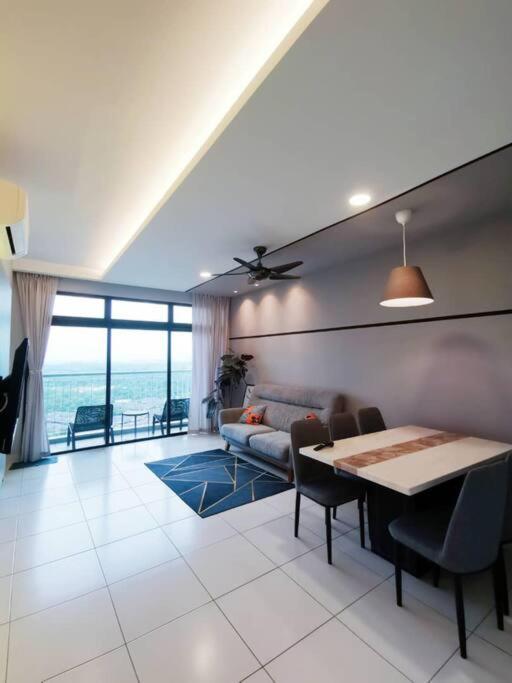 3room2carpark jb center kempas setia tropika