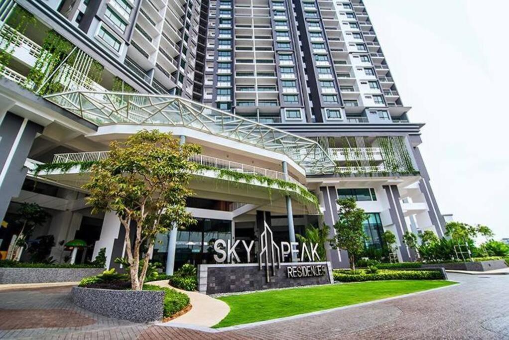 3room2carpark jb center kempas setia tropika