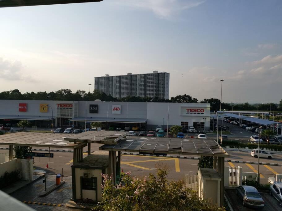 3room2carpark jb center kempas setia tropika