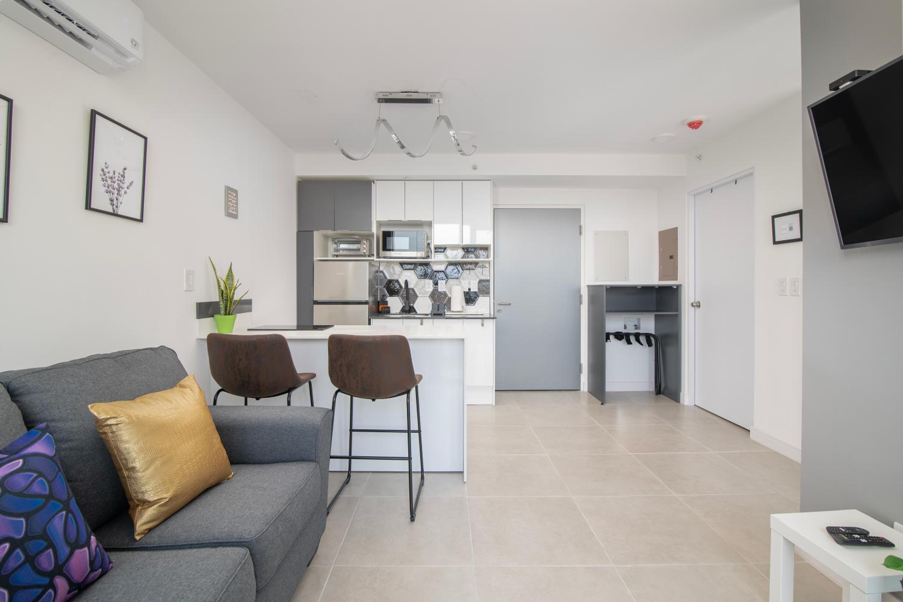 San José Chic Studio with Parking and Air Conditioning