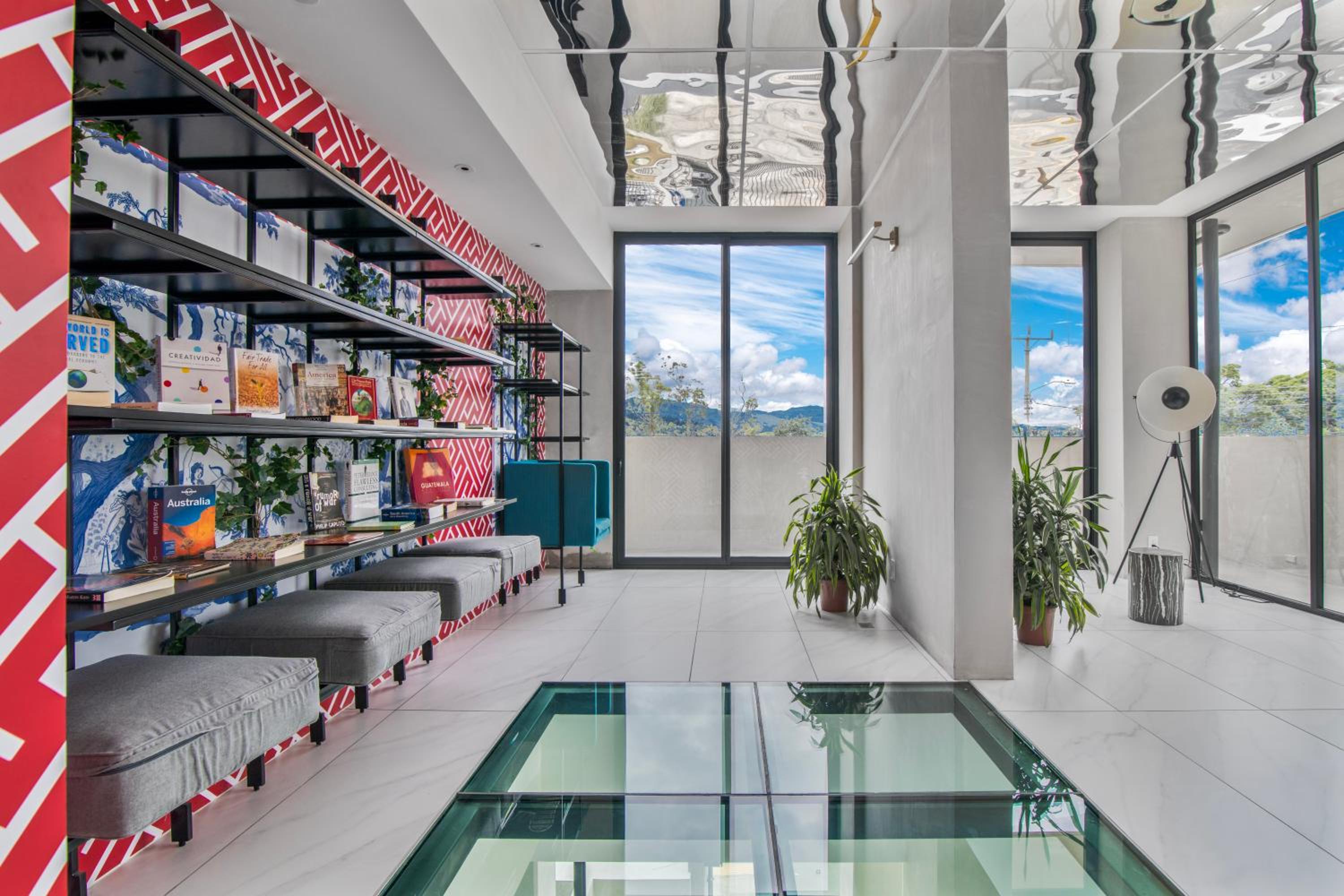 San José Chic Studio with Parking and Air Conditioning