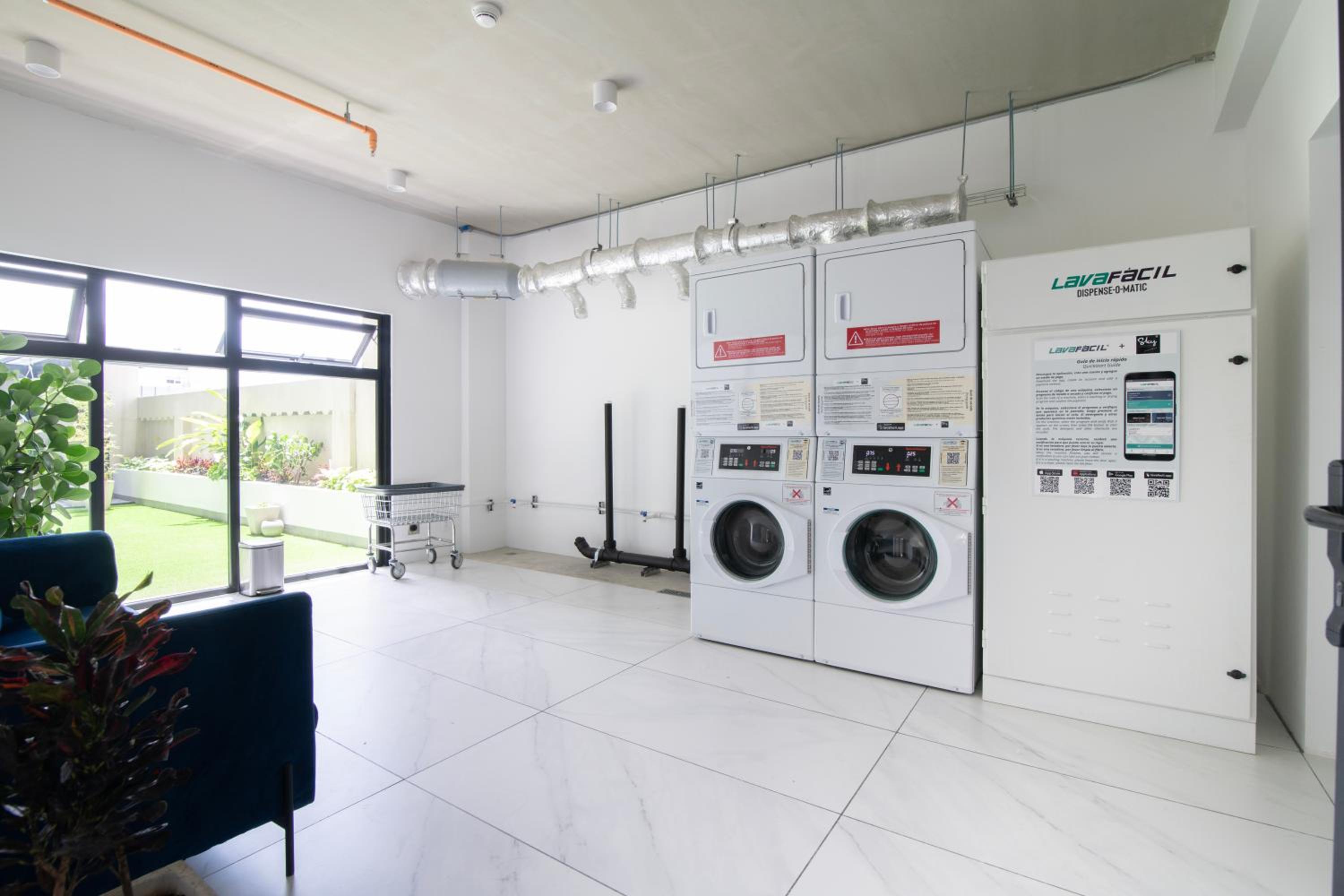 San José Chic Studio with Parking and Air Conditioning