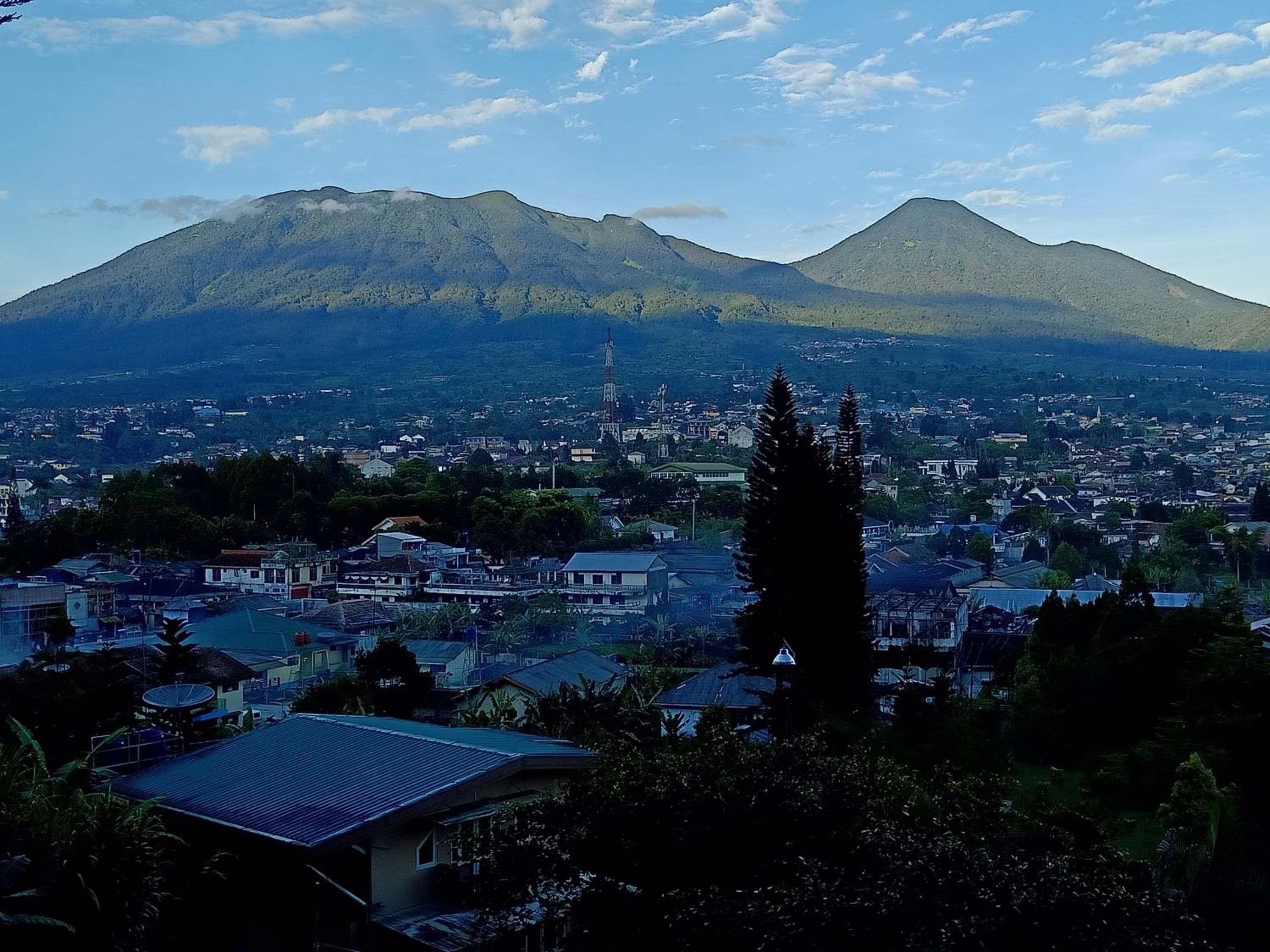 Glamping ReaVeeCafe Puncak