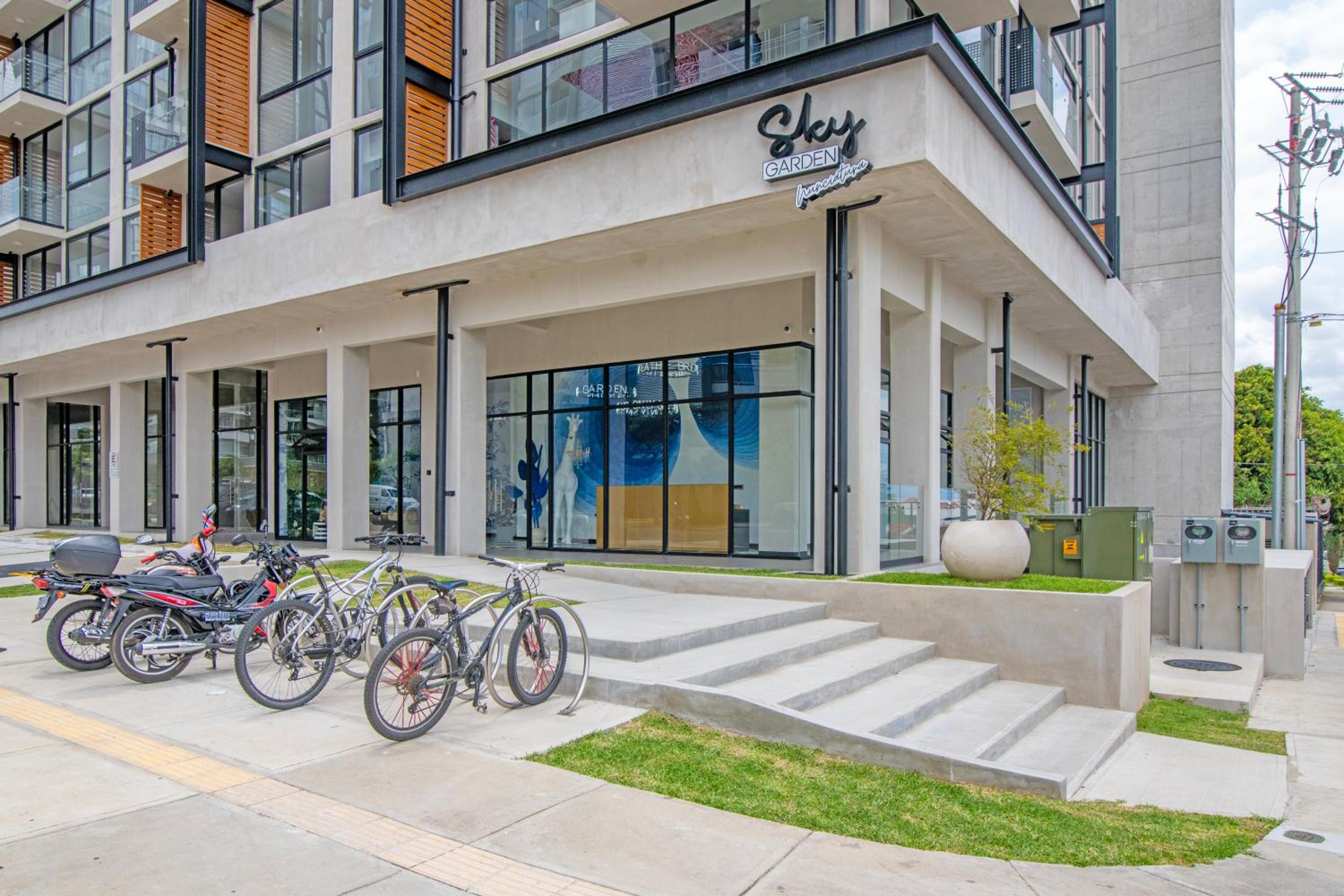 San José Chic Studio with Parking and Air Conditioning