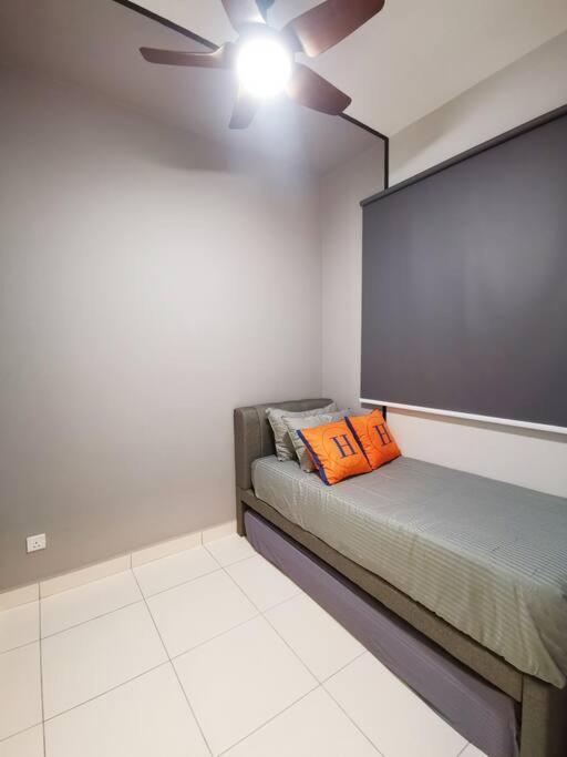 1402 setia tropika kempas 3room johorbahru center