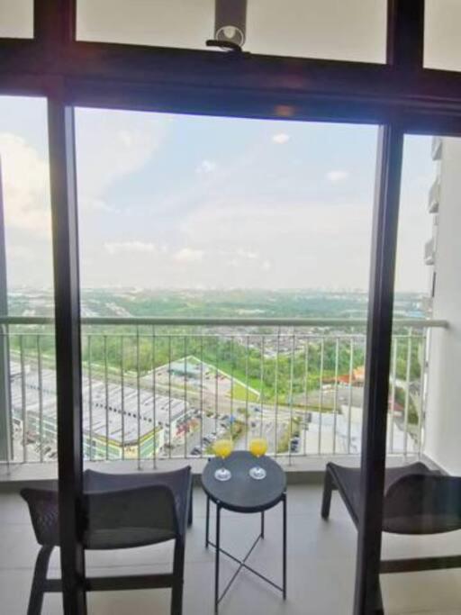 1402 setia tropika kempas 3room johorbahru center