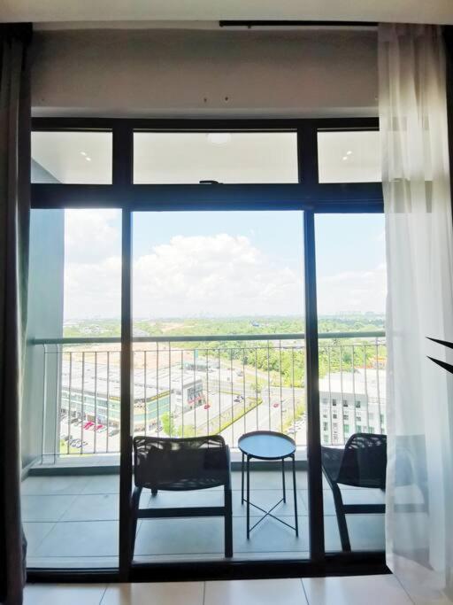 1402 setia tropika kempas 3room johorbahru center