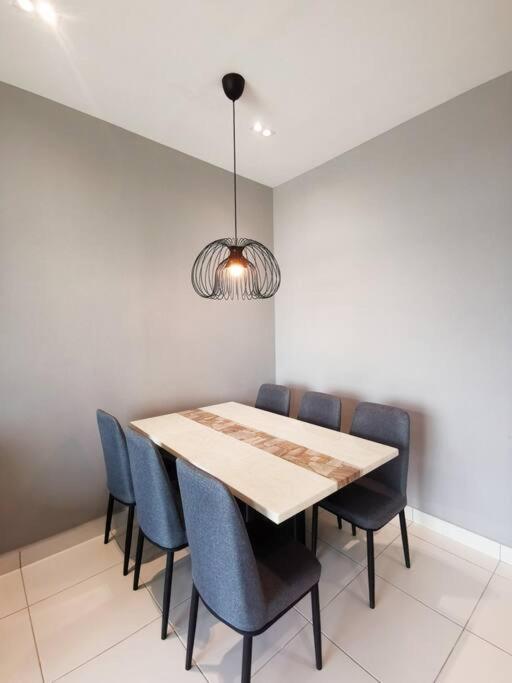 1402 setia tropika kempas 3room johorbahru center