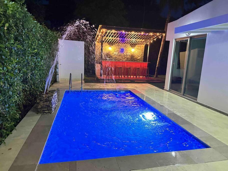 Hermosa Casa Campestre Con Piscina y Bar