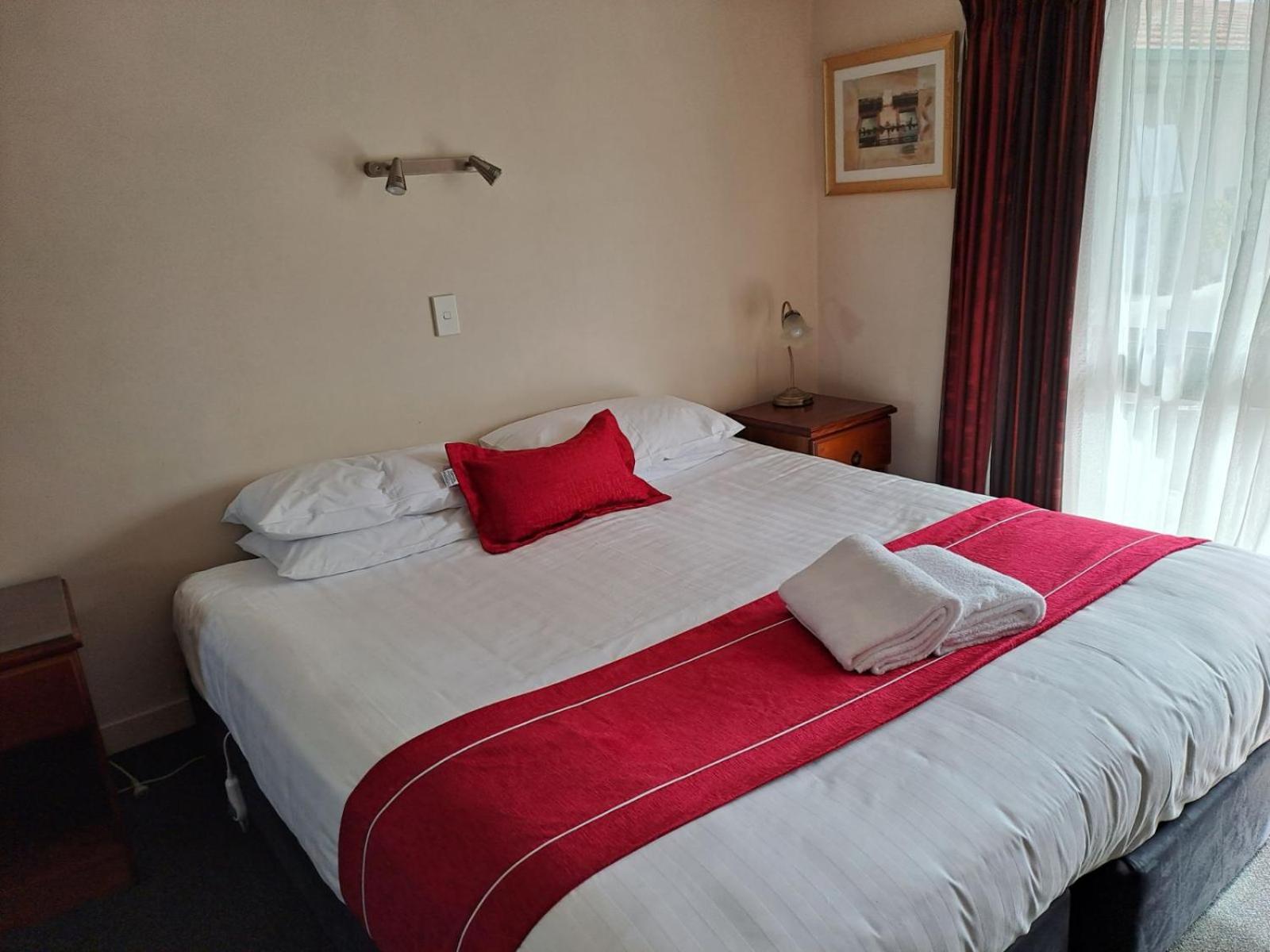 Commodore Motor Lodge